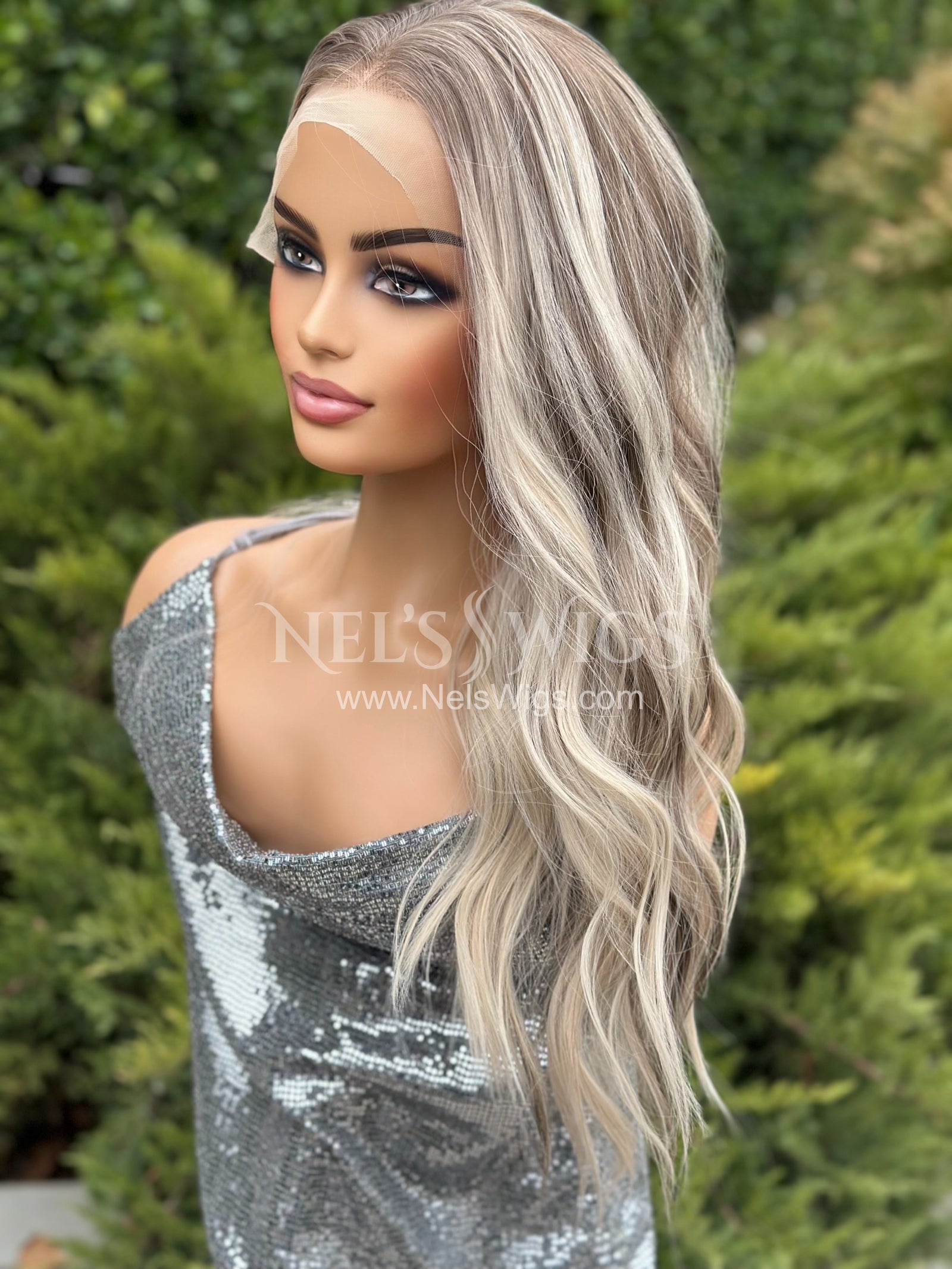 Nora 03 - Vanilla Blonde with Lowlights