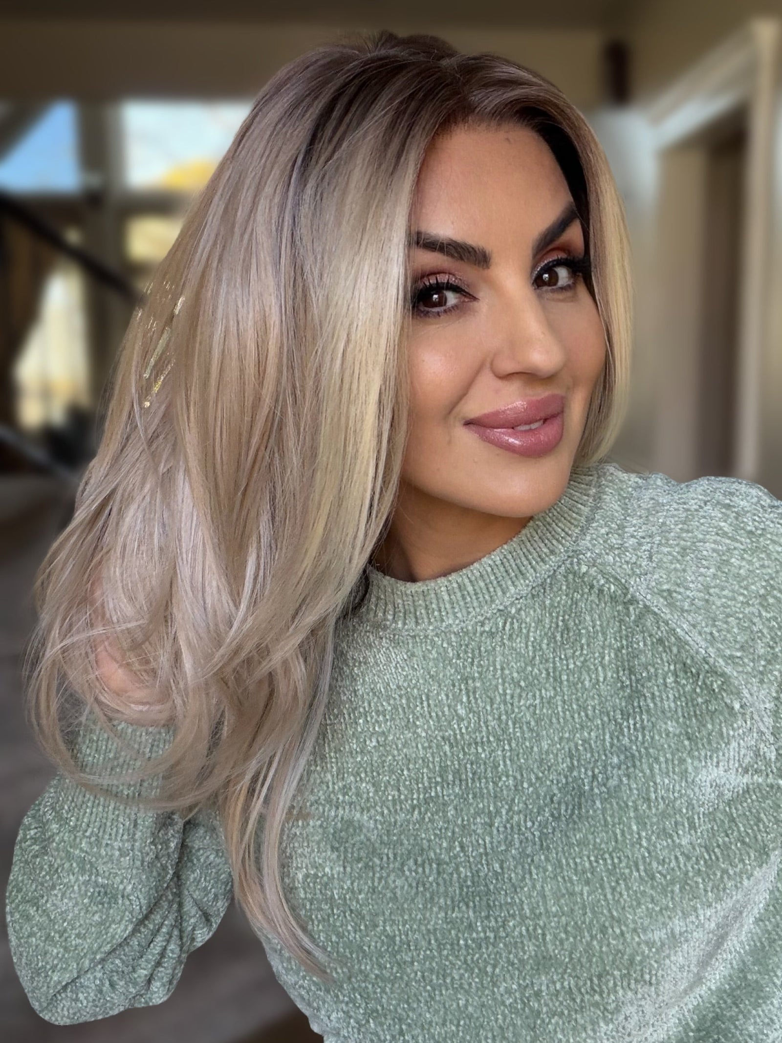 Rosanna 06 - Average - Neutral Blonde