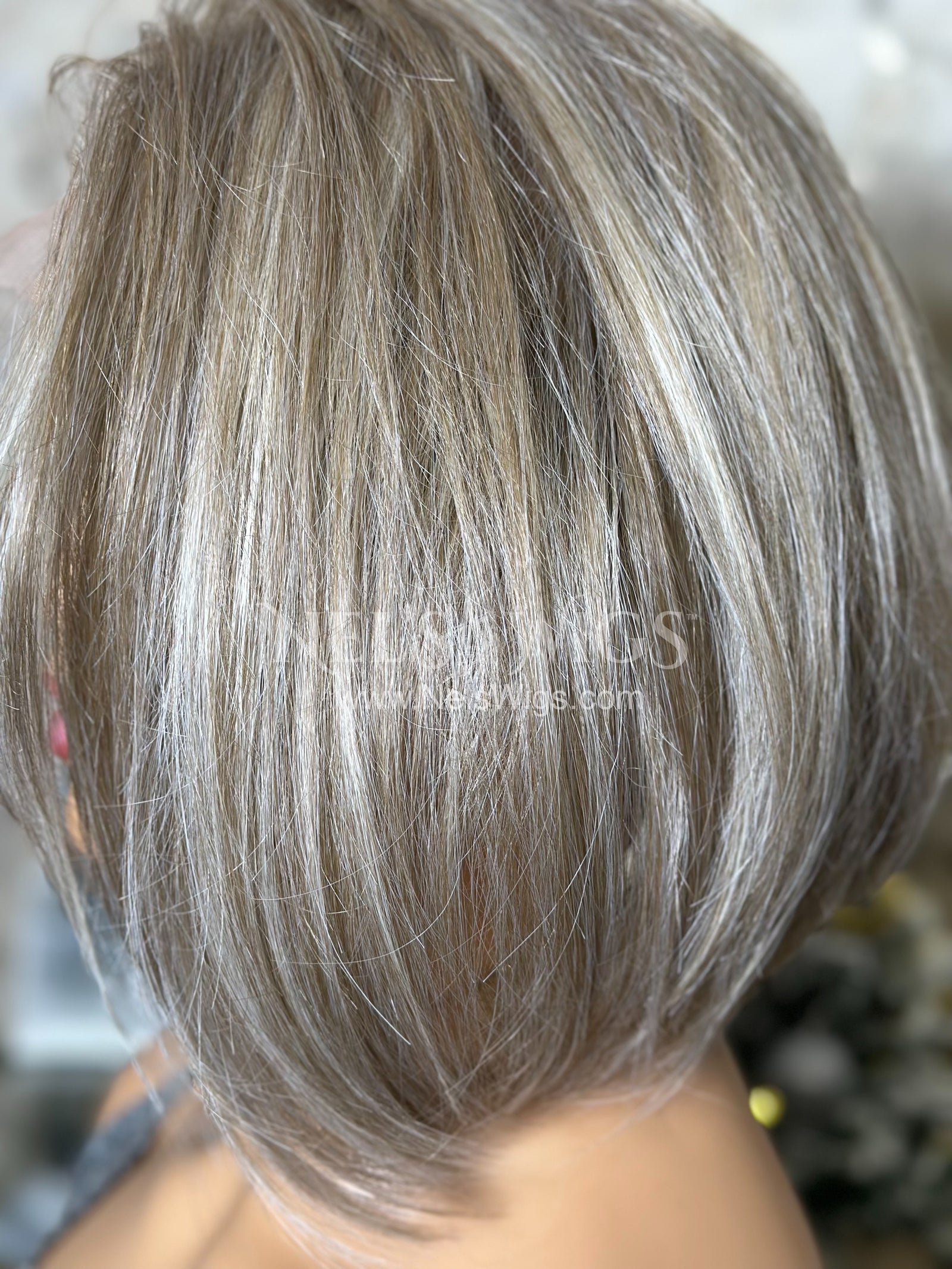 Nikki 01 - OG - Smokey Beige Blonde