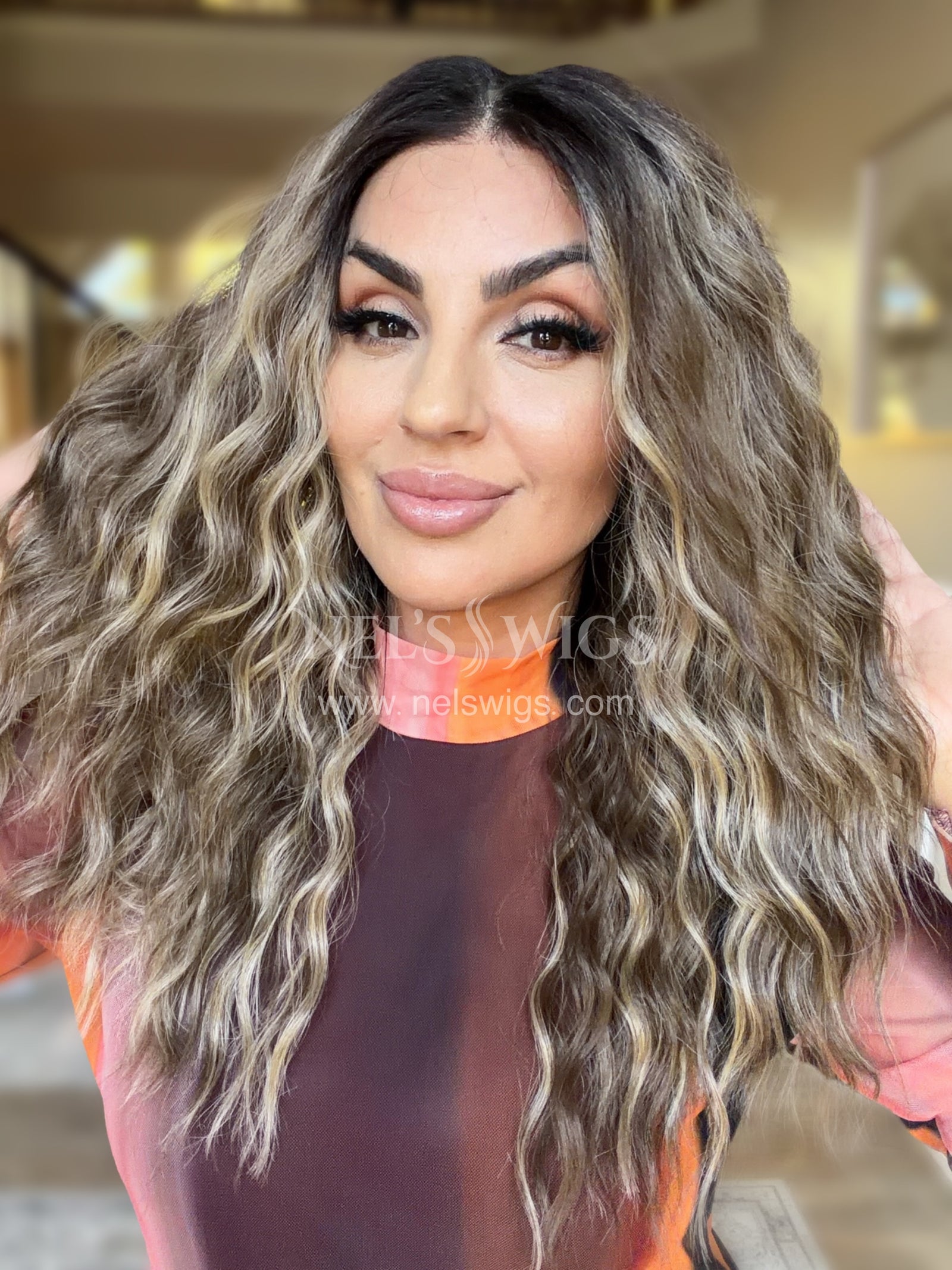 Ocean 05 - 23” - Soft Brunette with Neutral Blonde Highlights