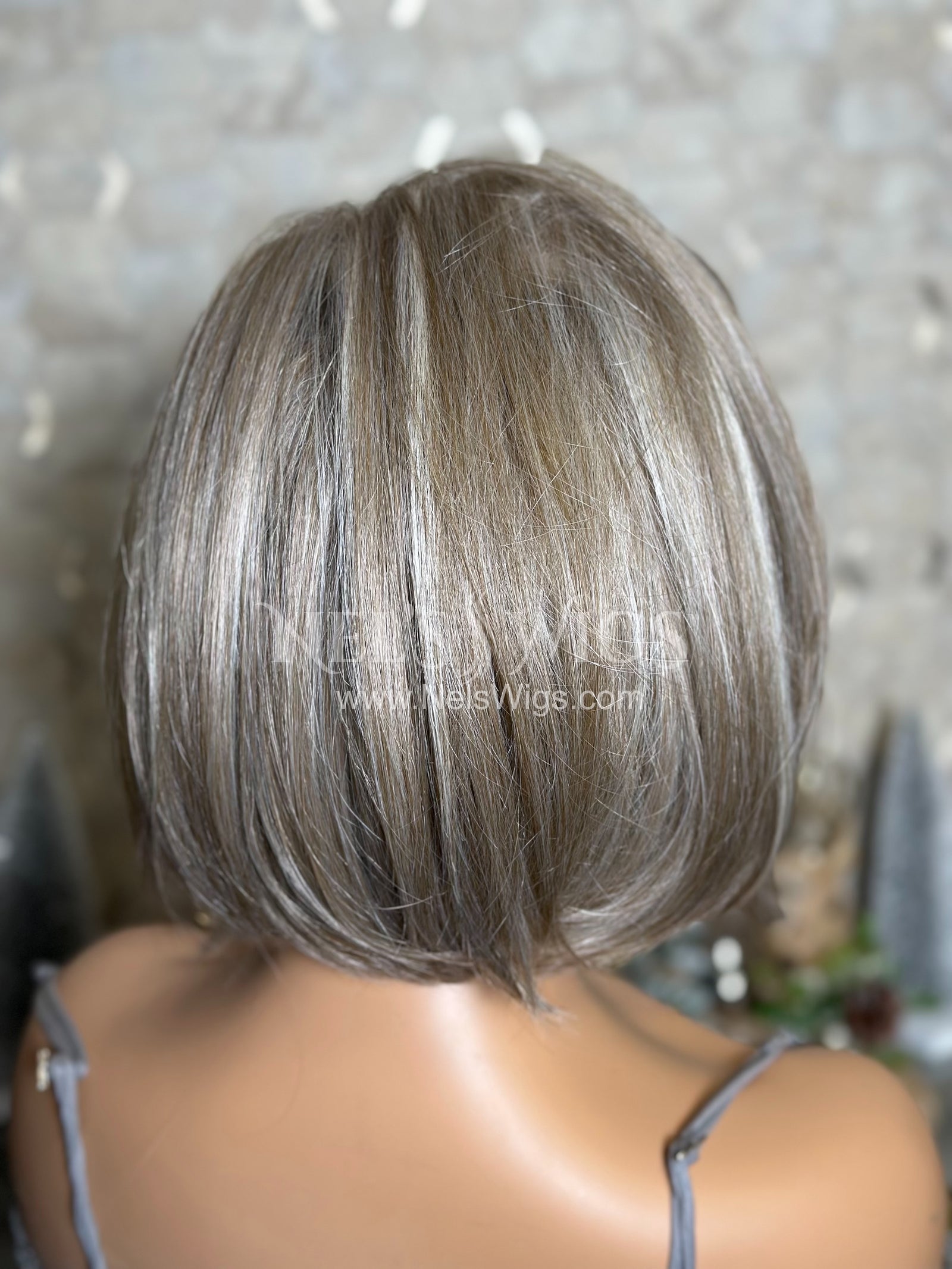 Nikki 01 - OG - Smokey Beige Blonde