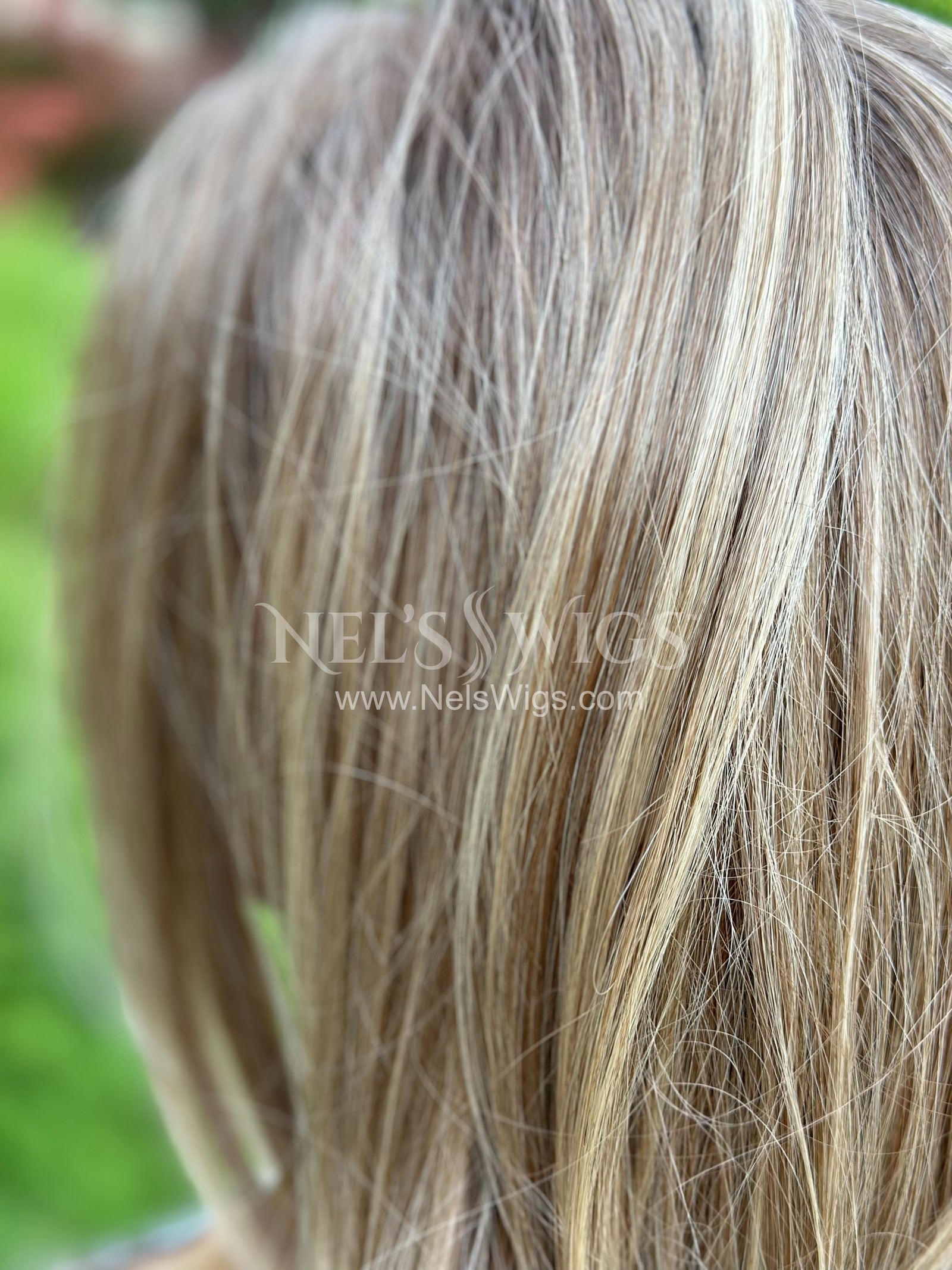 Tracy 01 / Original - Neutral Blonde with Warm Blonde Ends