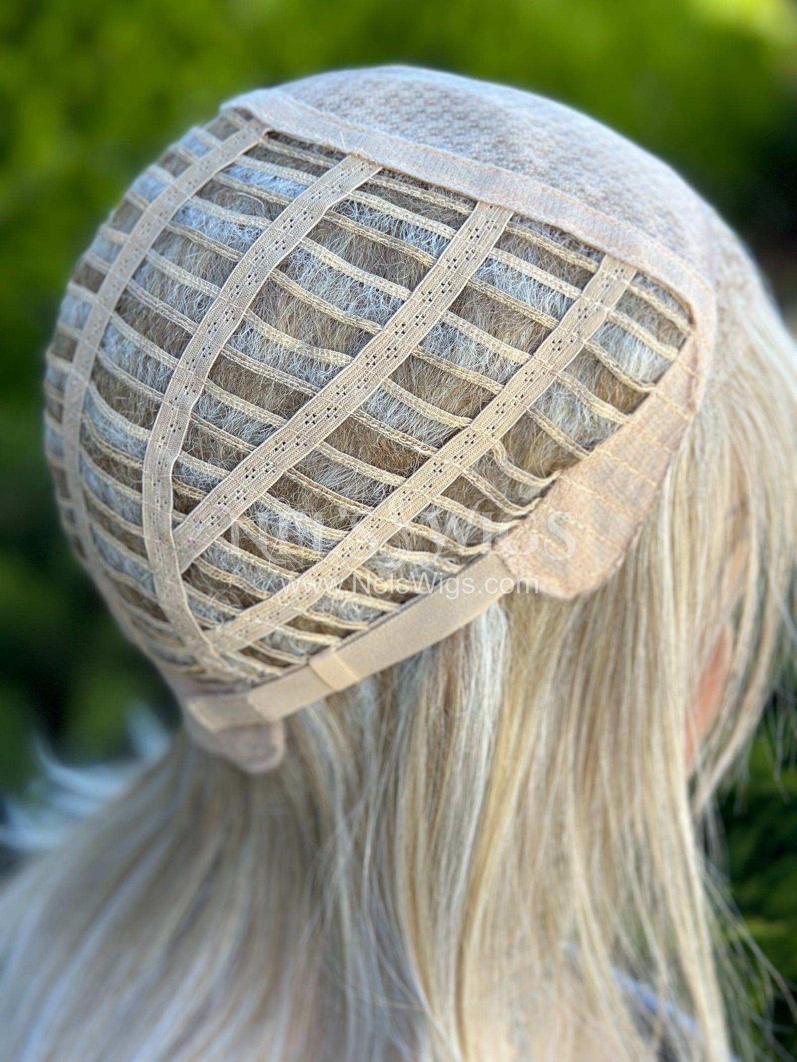 Robin - Monofilament - Cream and Icy Blonde Mix
