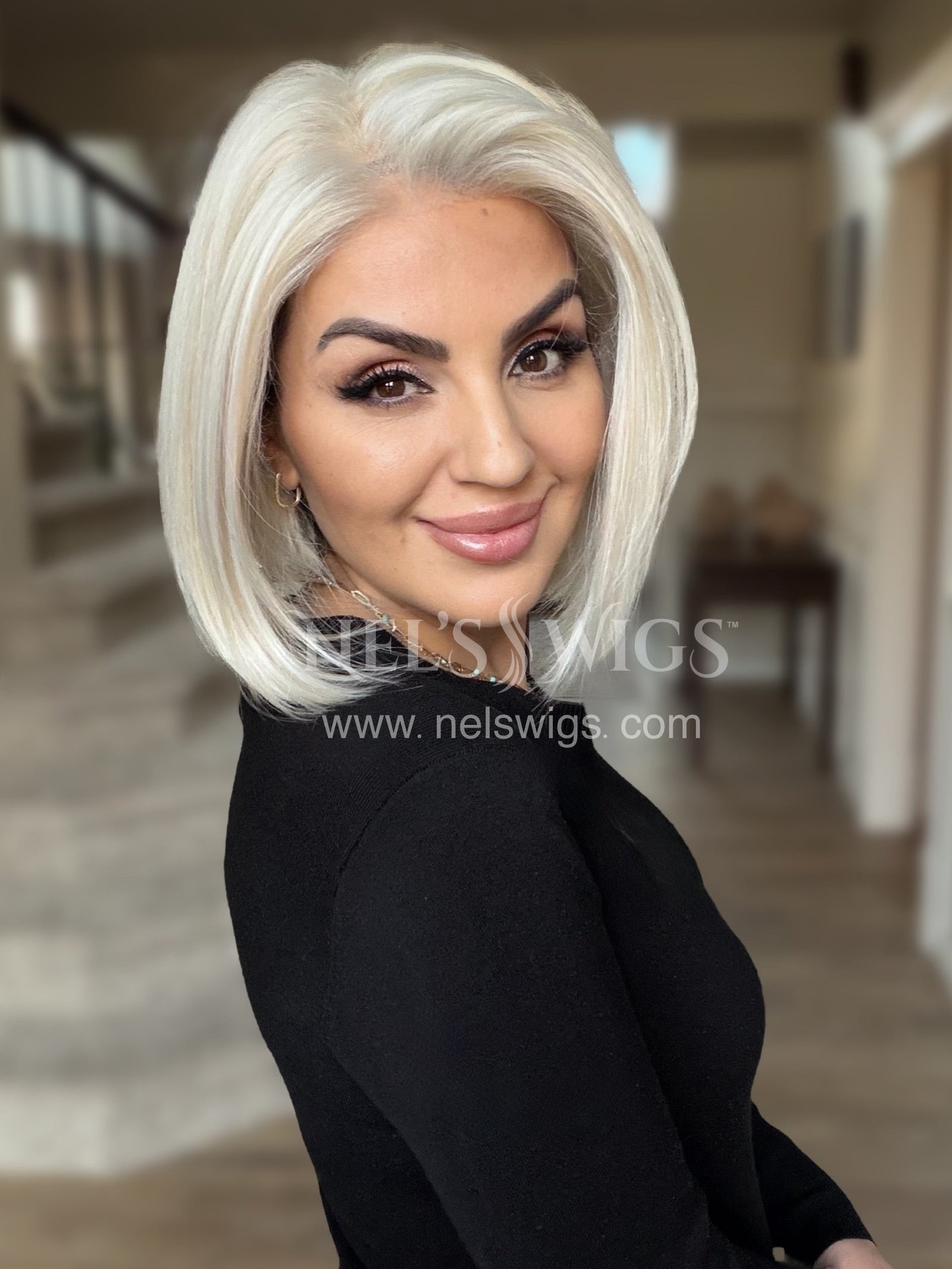 Nikki 02 - Creamy Platinum with Lowlights