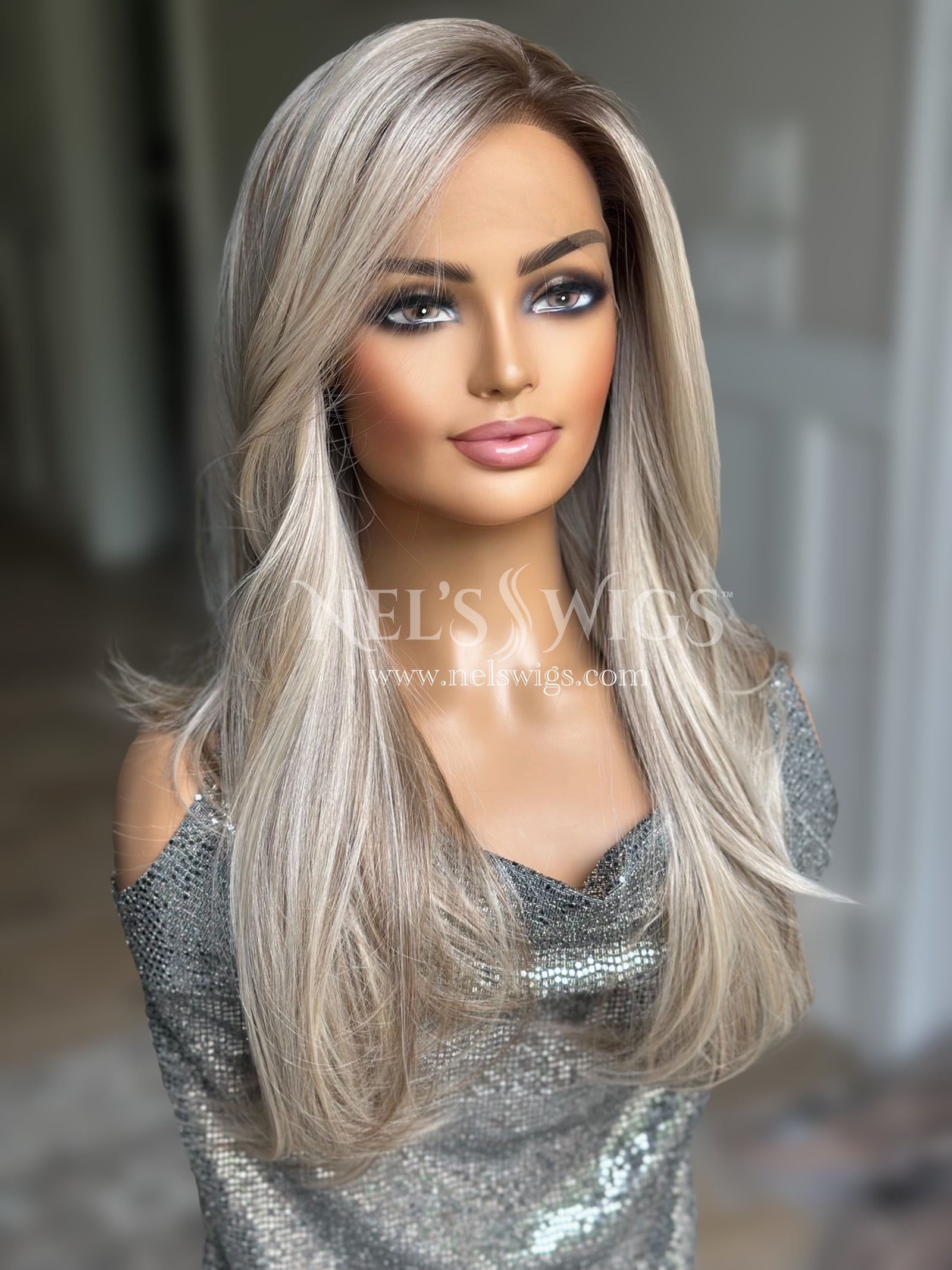Tracy 13 -  Neutral Blonde with Light Brown Lowlights