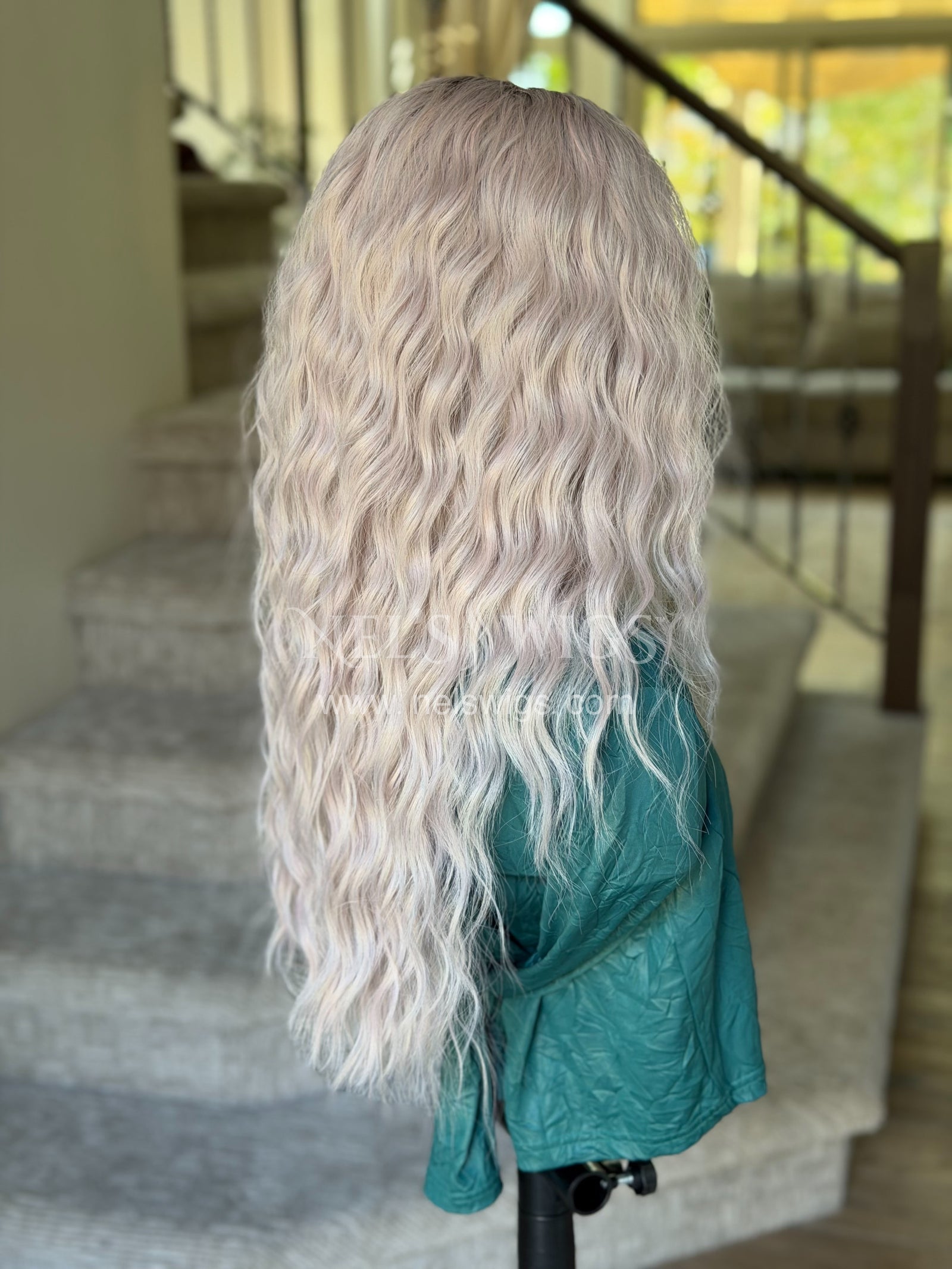 Ocean 10 - 26” - Subtle Lilac Blonde