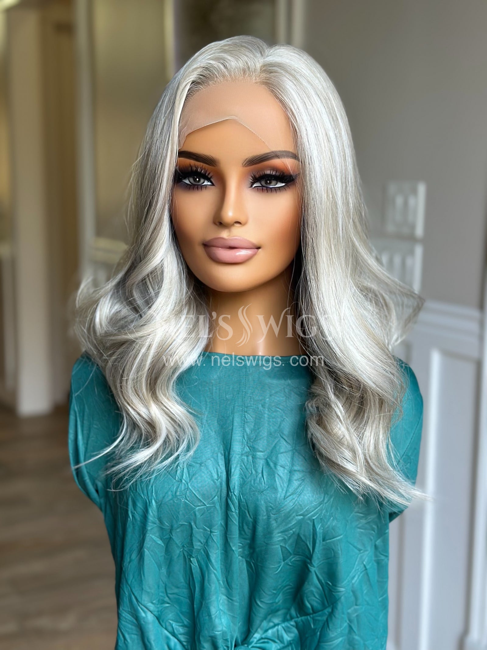 Terry 02 - Ash Blonde Non Rooted