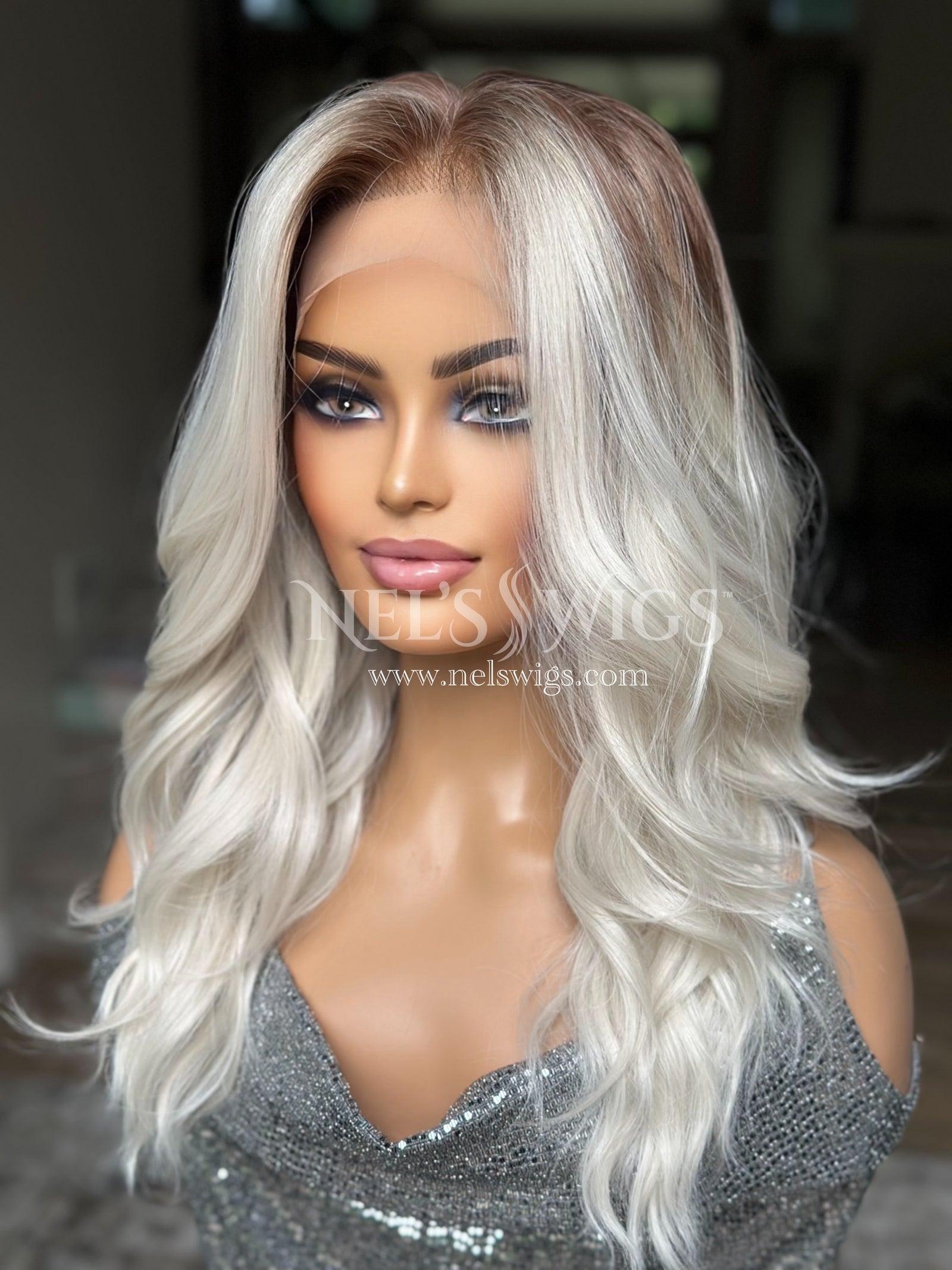 Reese 03 - Icy Blonde with Golden Brown Roots - Large