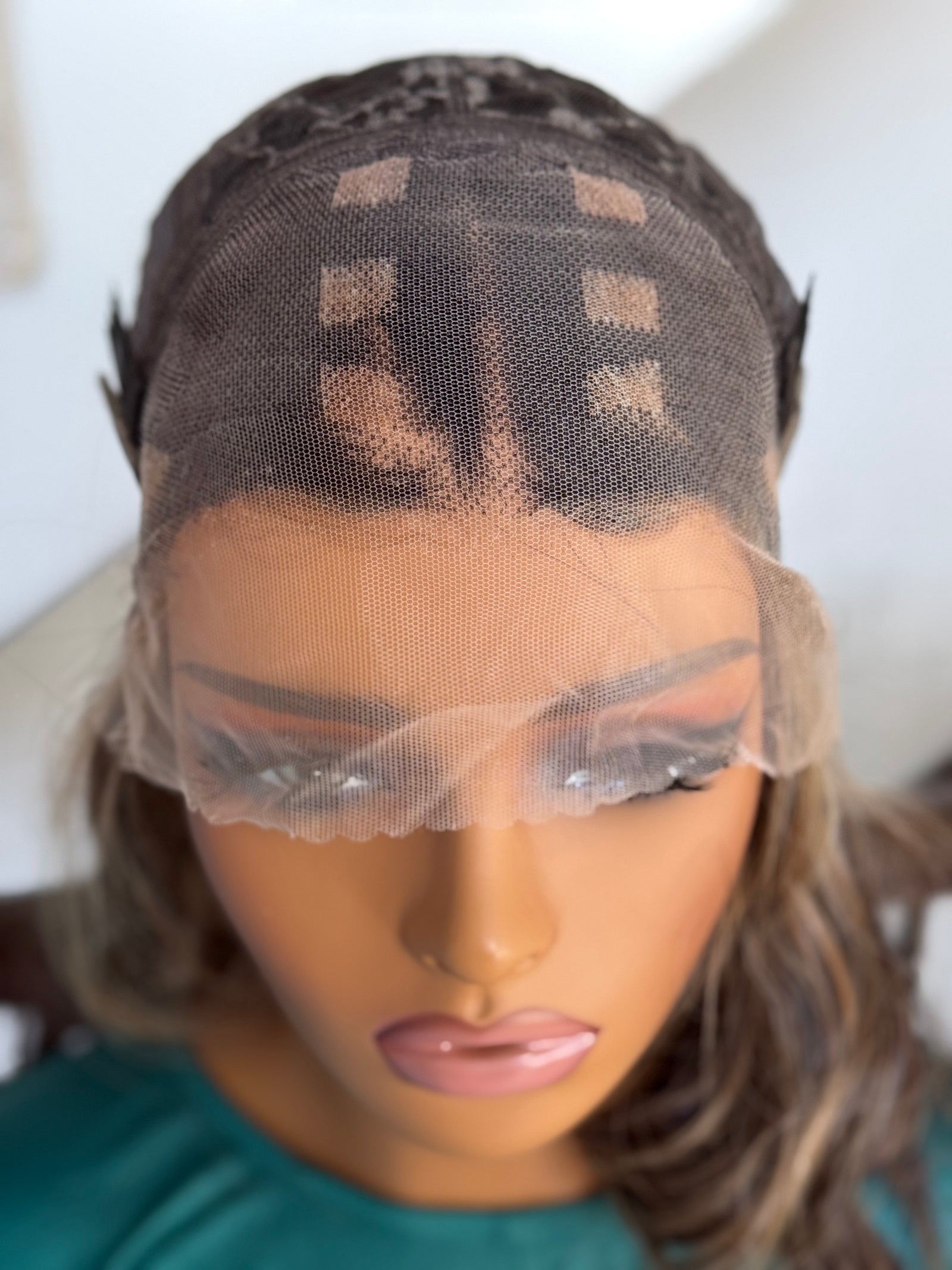 Ivette 04 (Small, Average)