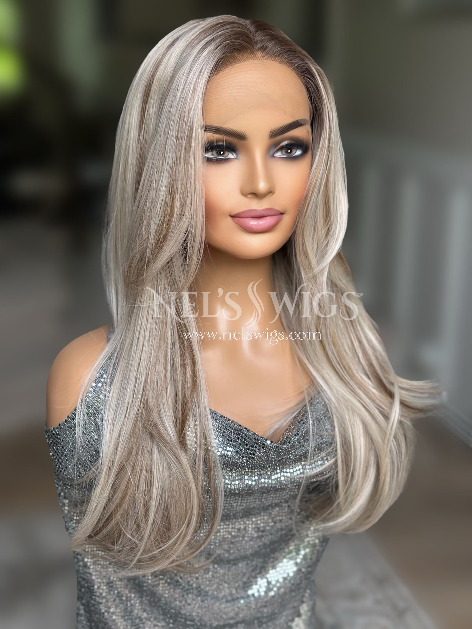 Tracy 13 -  Neutral Blonde with Light Brown Lowlights