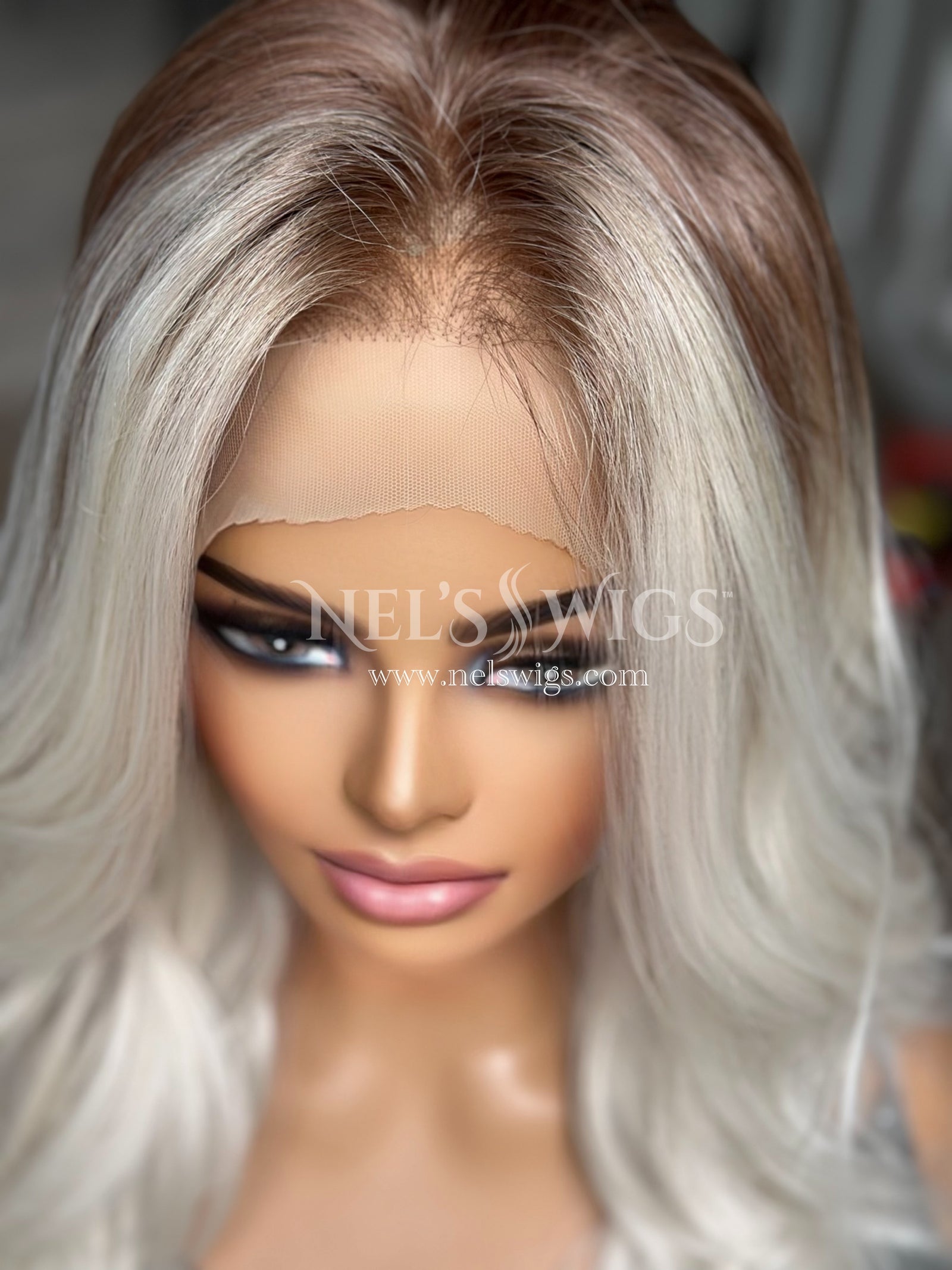 Reese 03 - Icy Blonde with Golden Brown Roots - Large