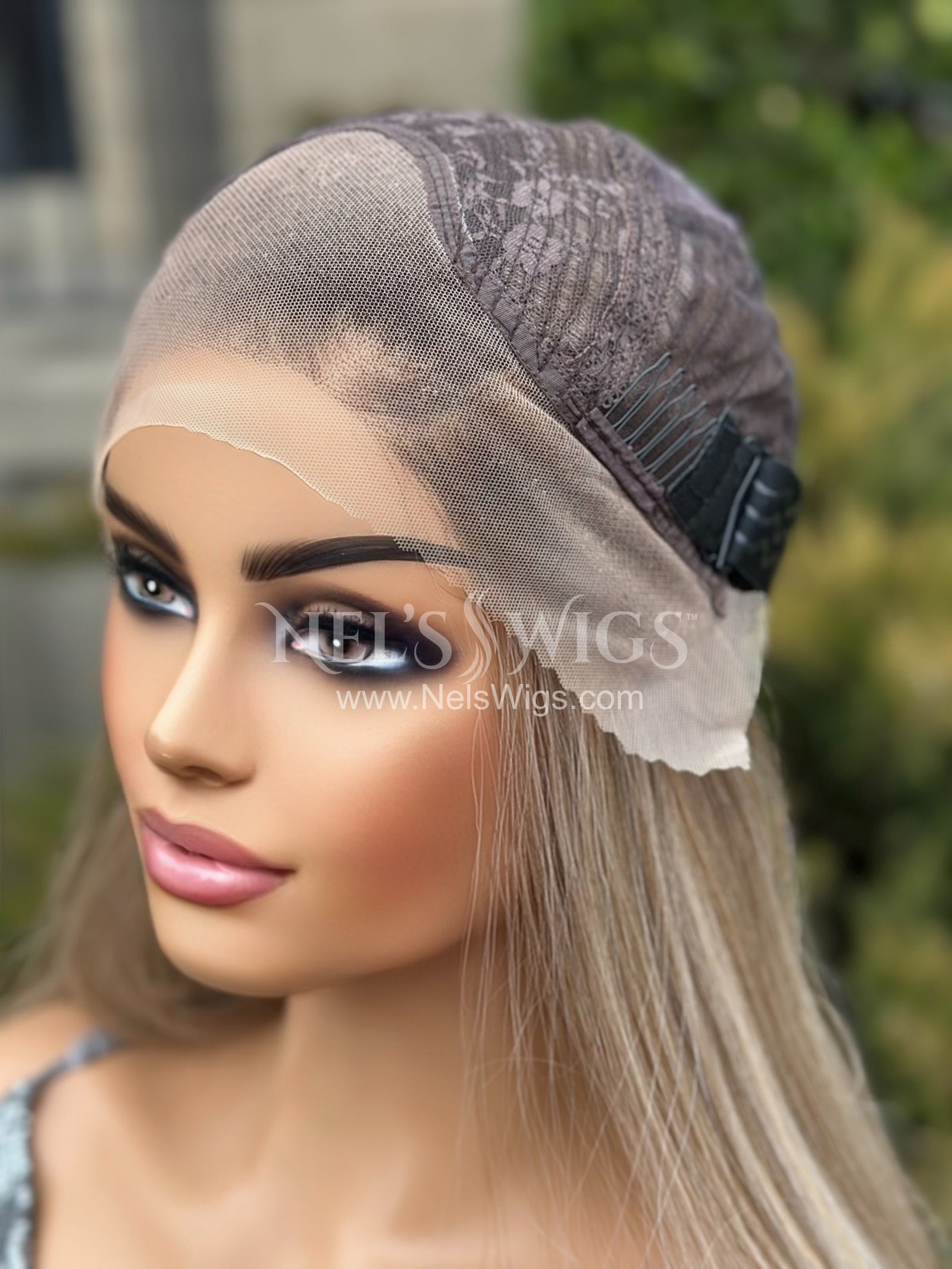 Tracy 05 - Ashy Neutral Blonde with Cool Blonde Ends