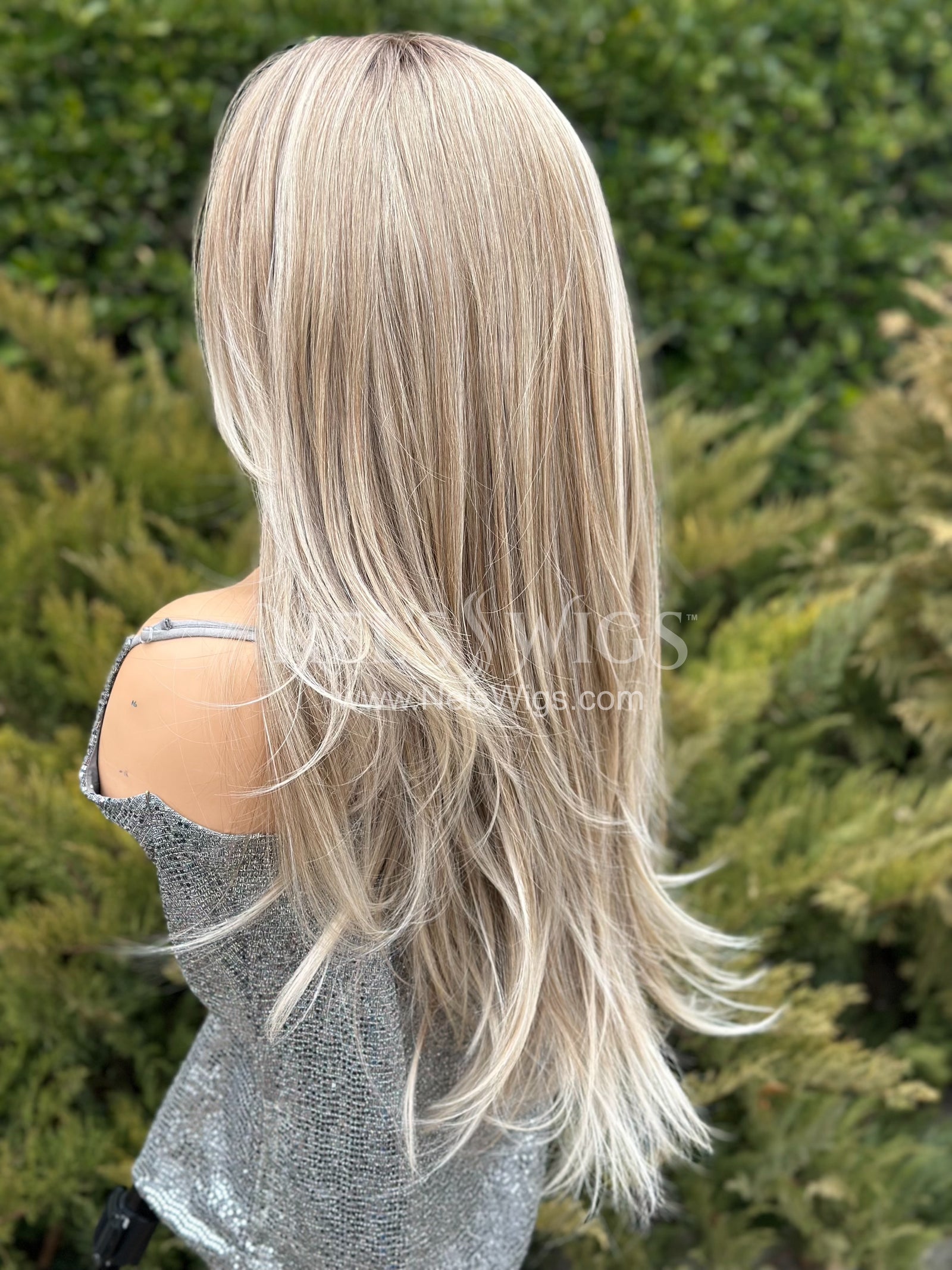 Tracy 05 - Ashy Neutral Blonde with Cool Blonde Ends