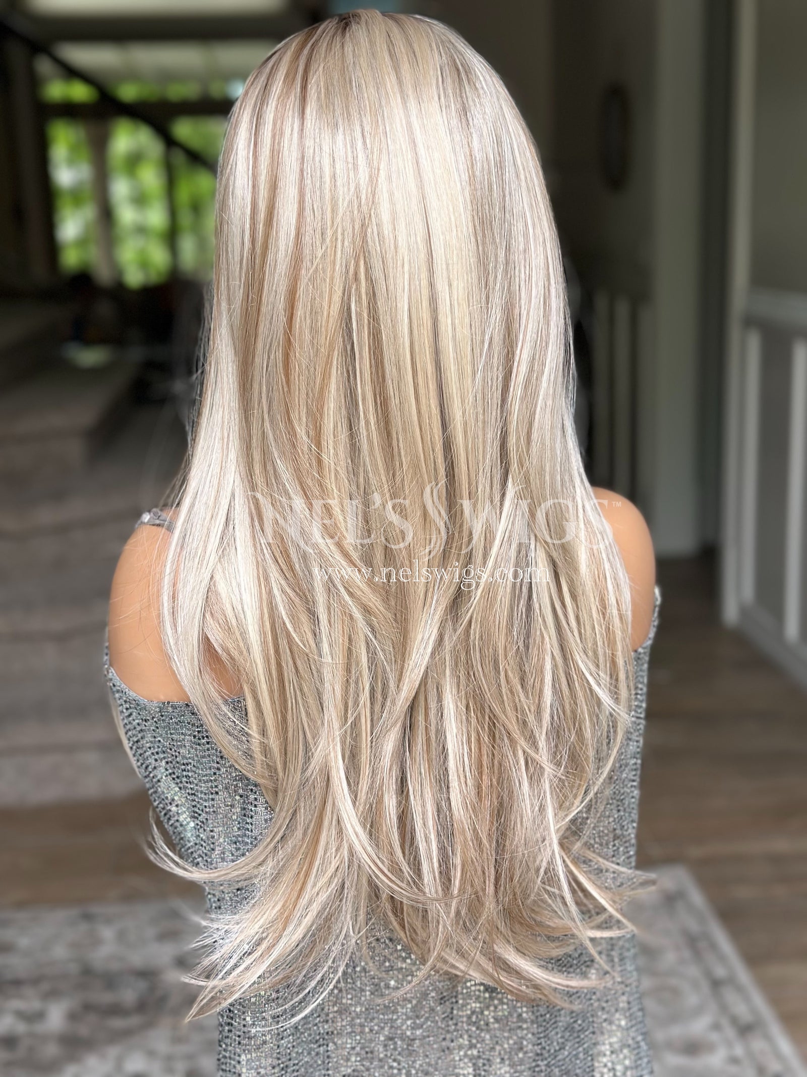 Tracy 13 -  Neutral Blonde with Light Brown Lowlights