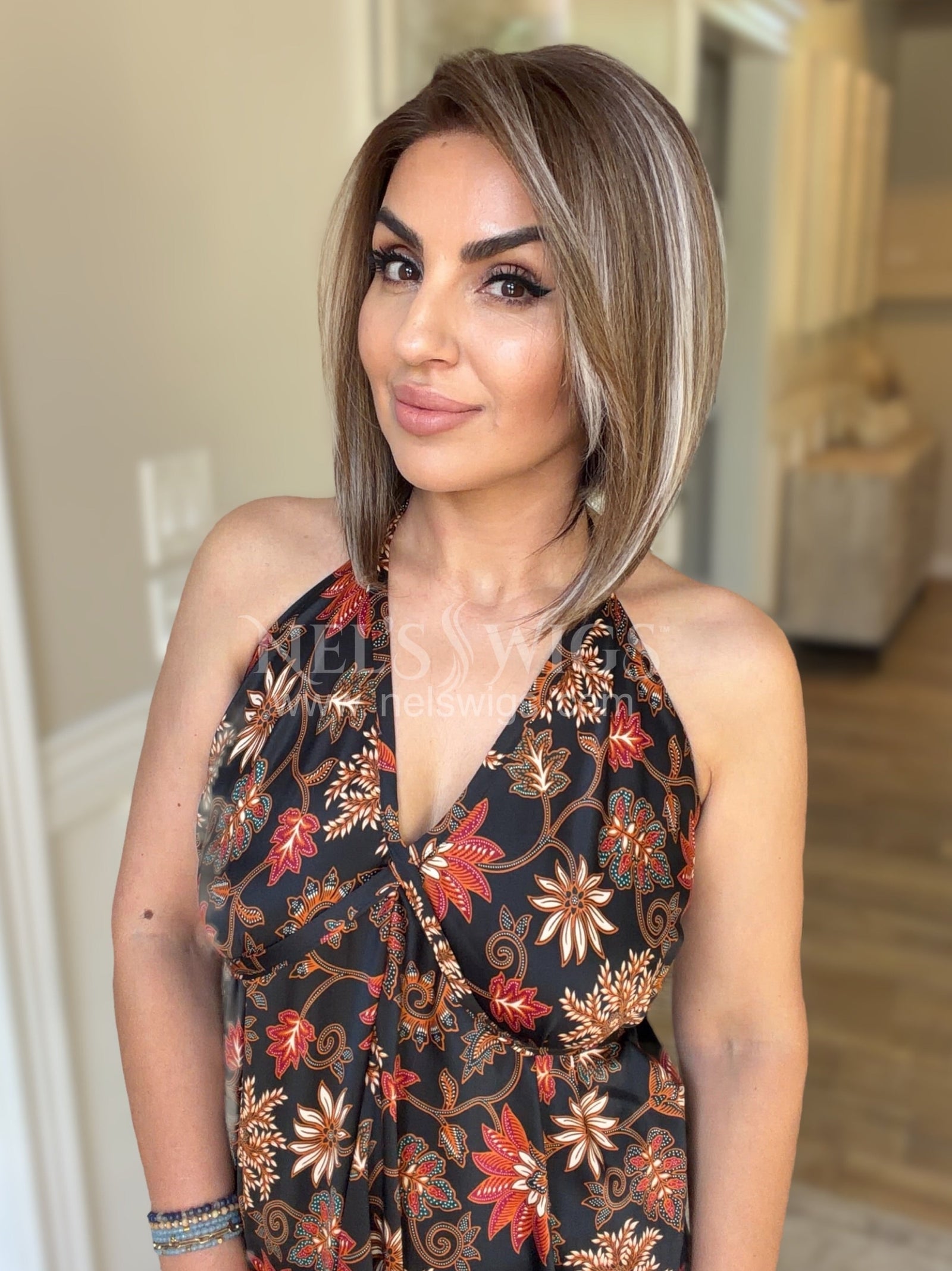 Nikki 09 - Light Brown with Platinum Highlights