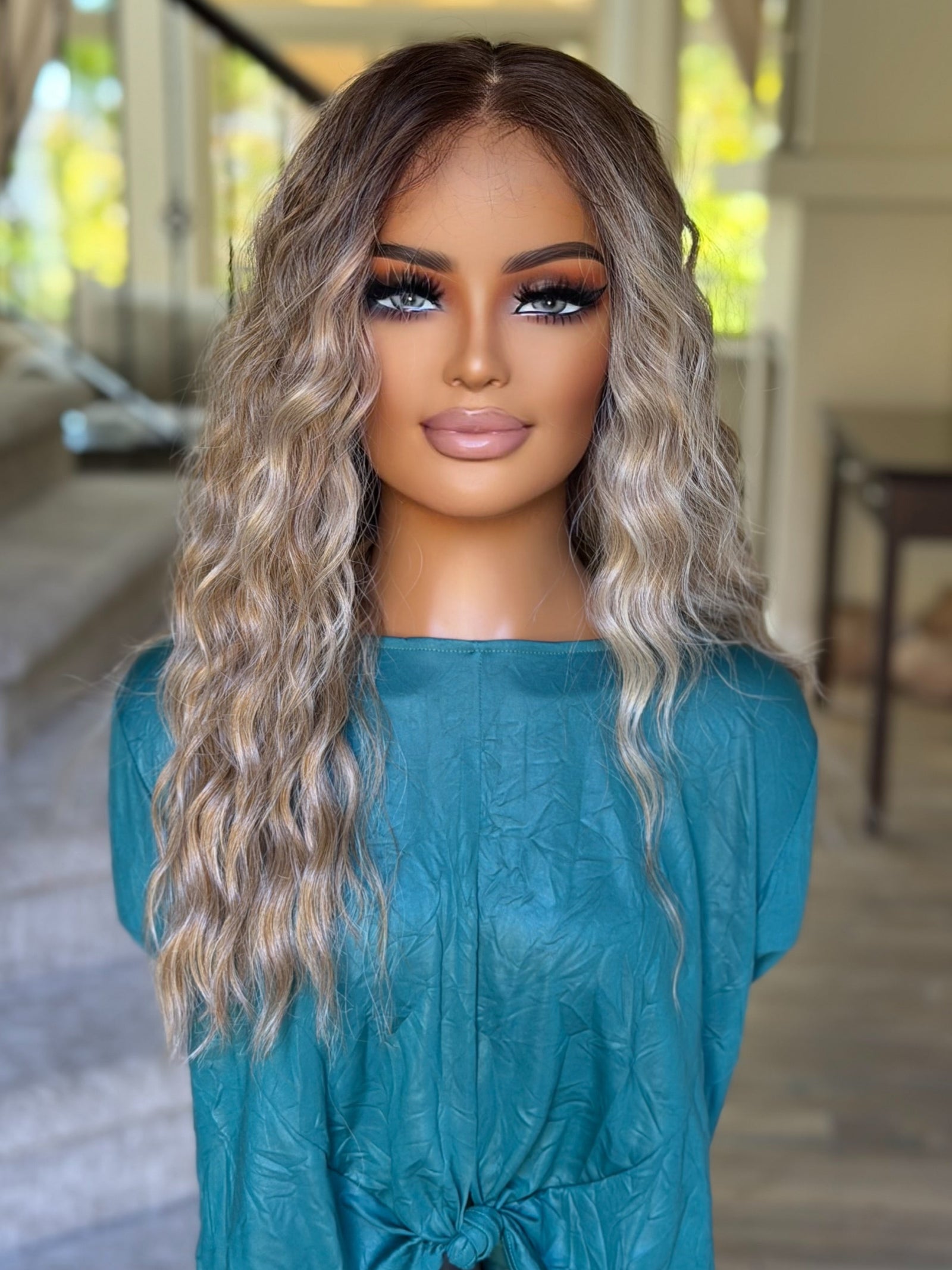 Ocean 01 - 23" - Medium Blonde with Money Pieces