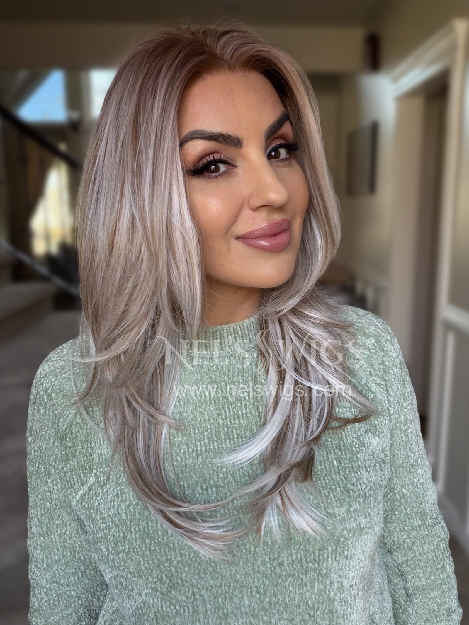 Rosanna 02 - Sandy Pearl Blonde