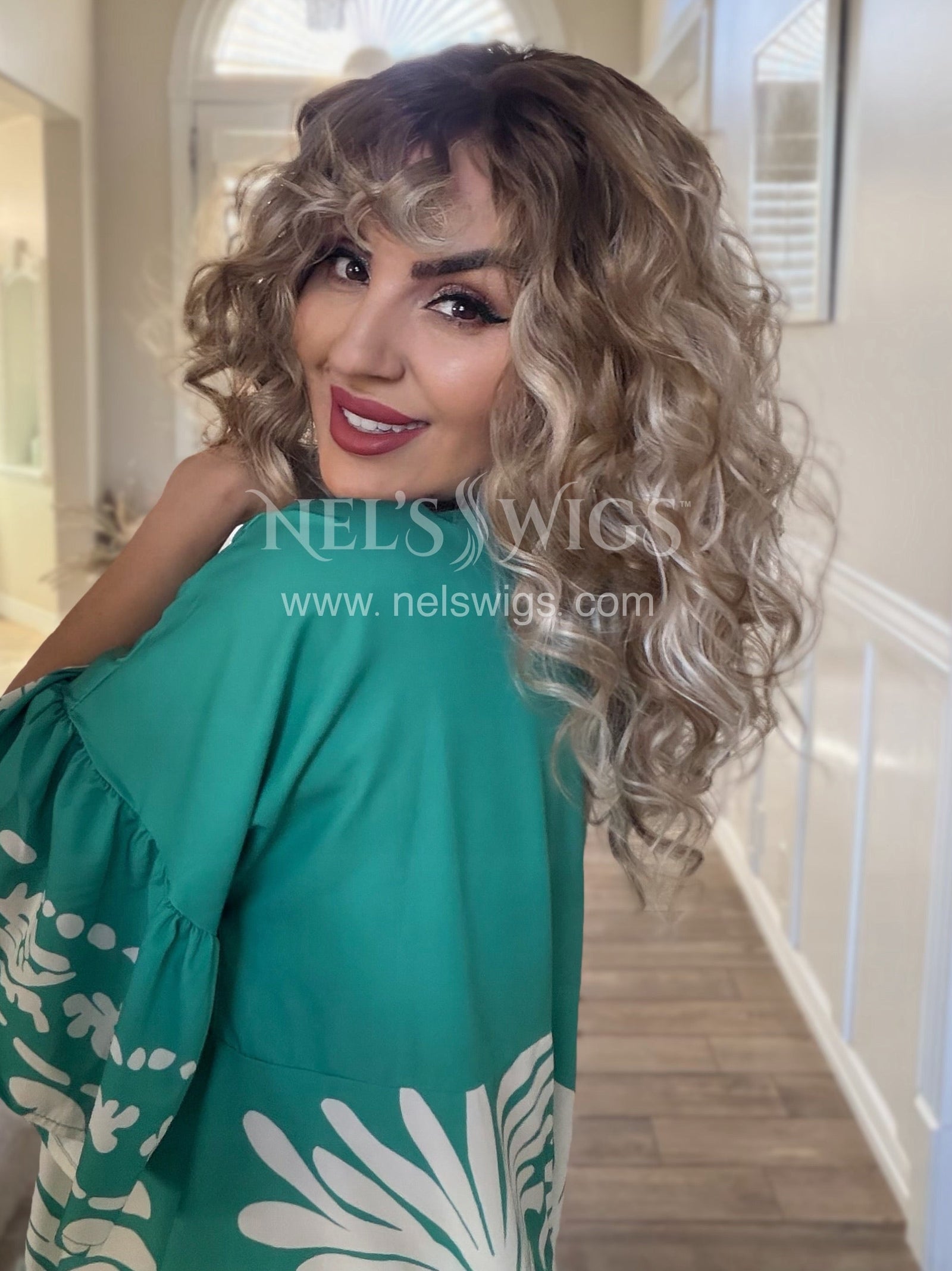 Joyce 02 (Small, Average, Large)