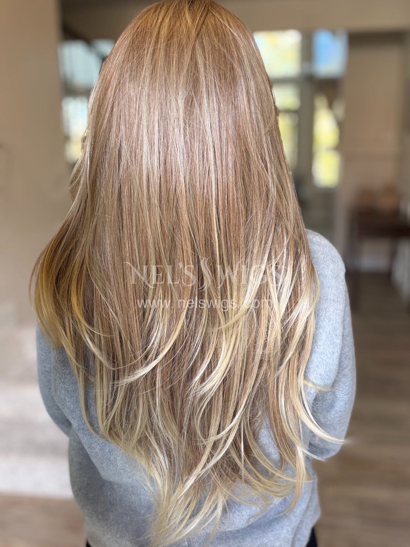 Tracy 01 - OG - Medium Neutral Blonde with Warm Blonde Ends