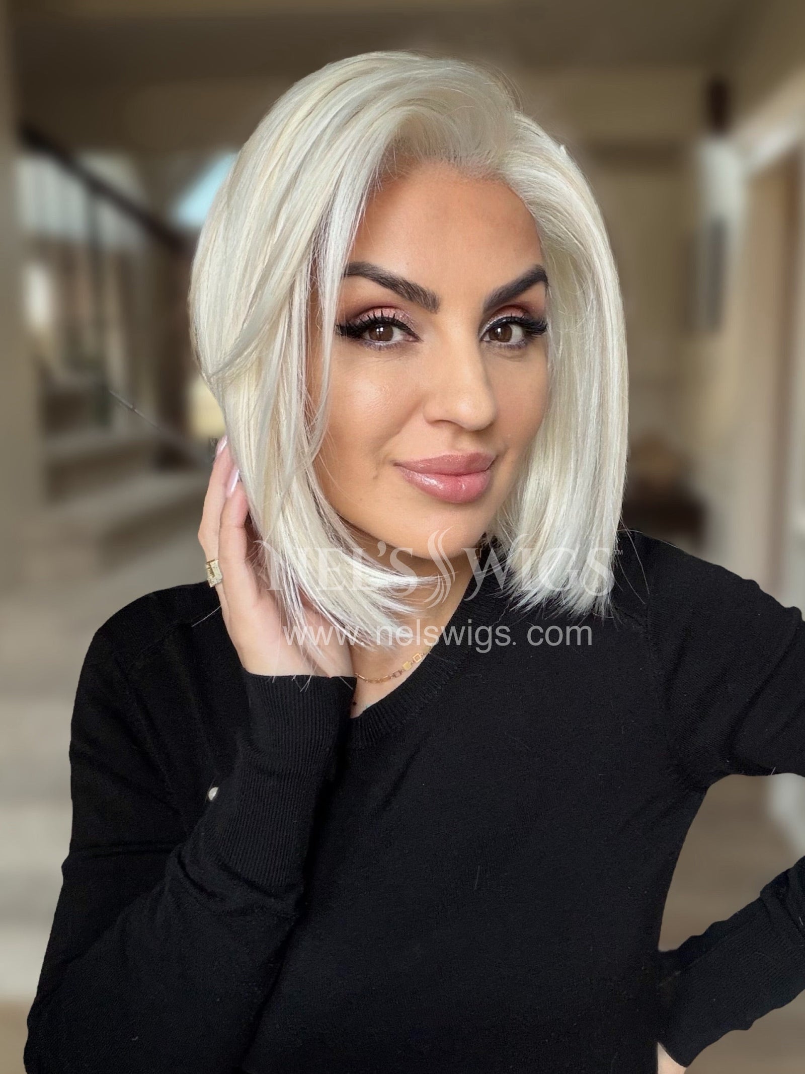 Nikki 02 - Creamy Platinum with Lowlights