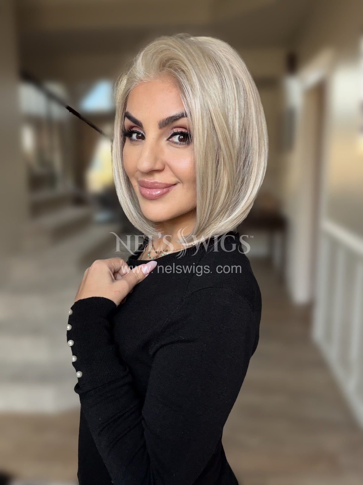 Nikki 05 - Neutral Blonde