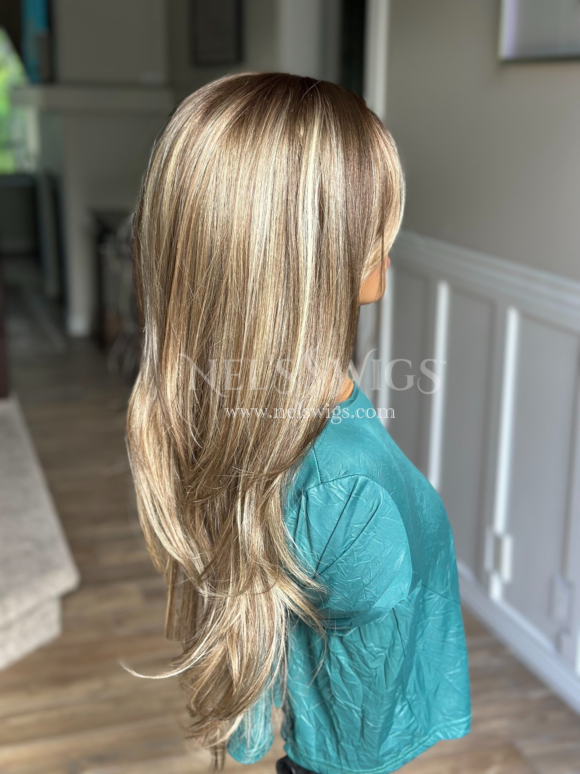 Madison - Warm Blonde and Light Brown Mix (Highlighted)