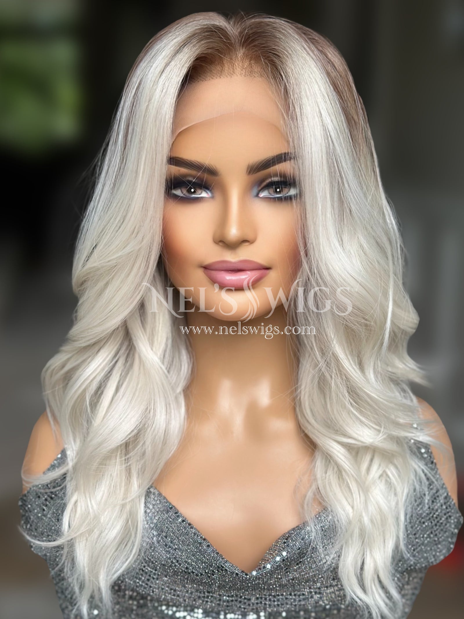 Reese 03 - Icy Blonde with Golden Brown Roots - Small