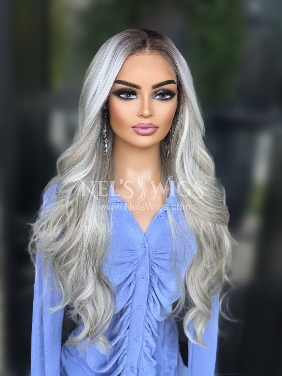 Stevi 11 - Ash Blonde with Money Pieces