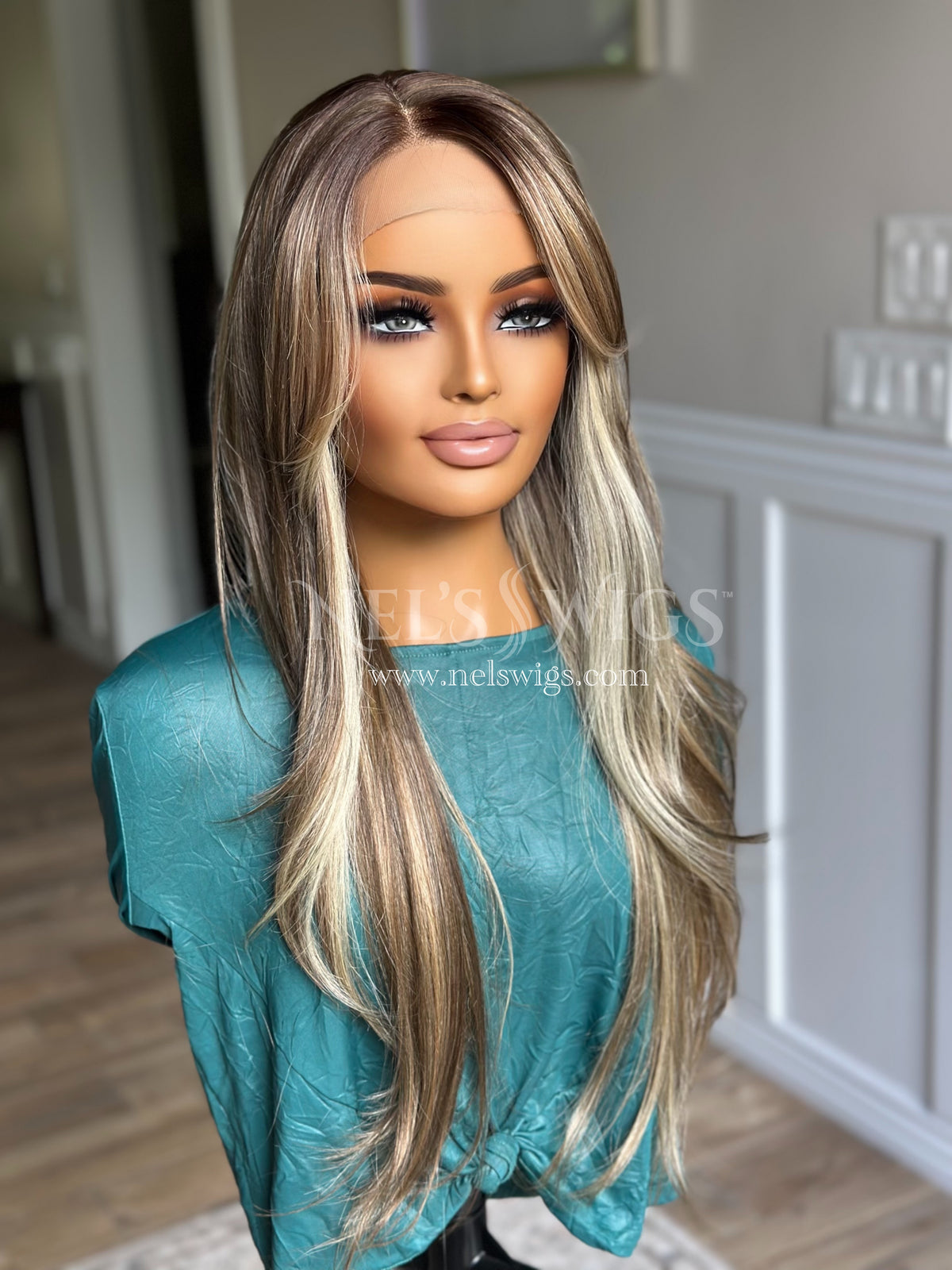 Madison - Warm Blonde and Light Brown Mix (Highlighted)