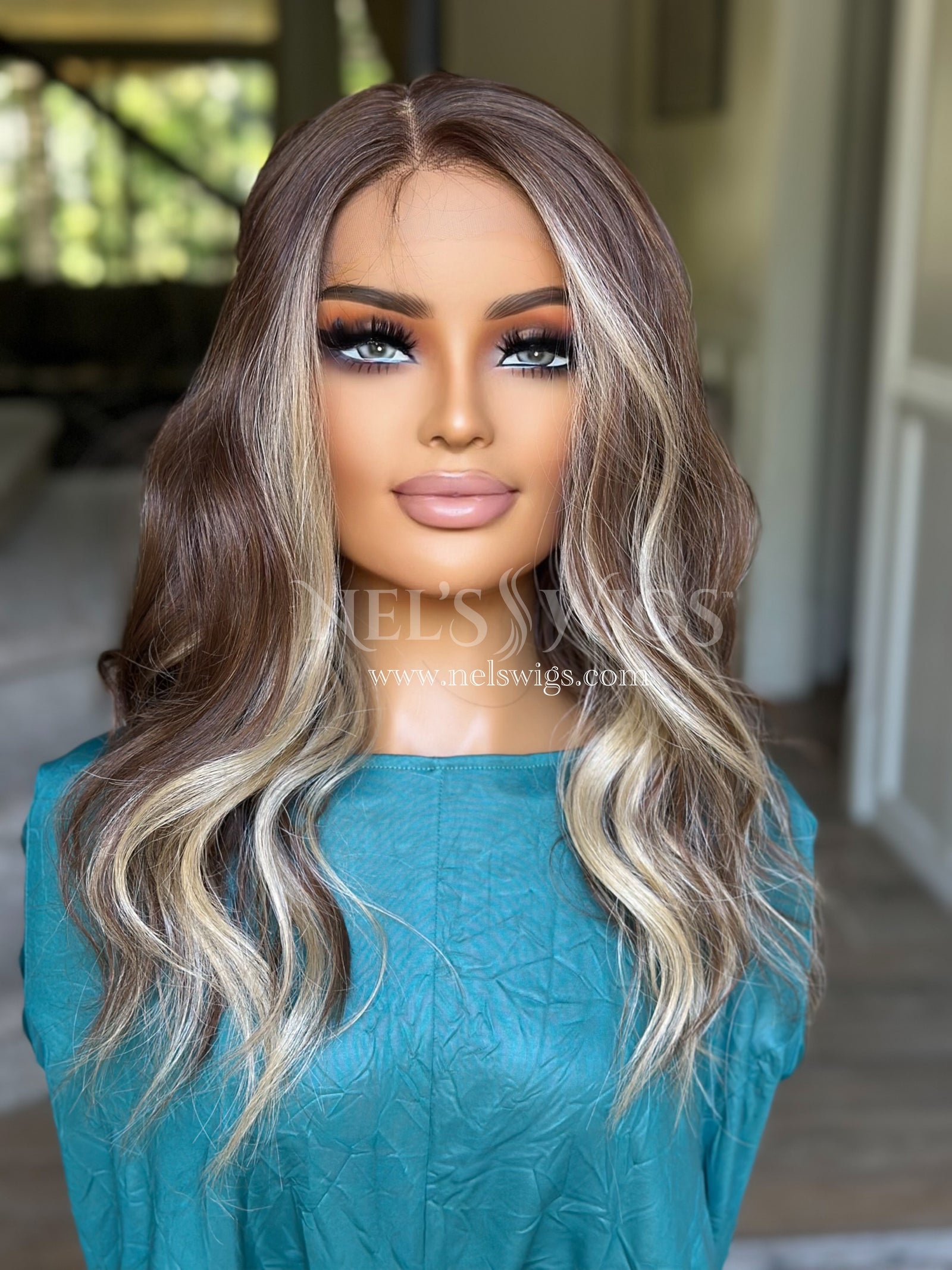 Ariana 03 - Light Chocolate Brunette with Money Pieces