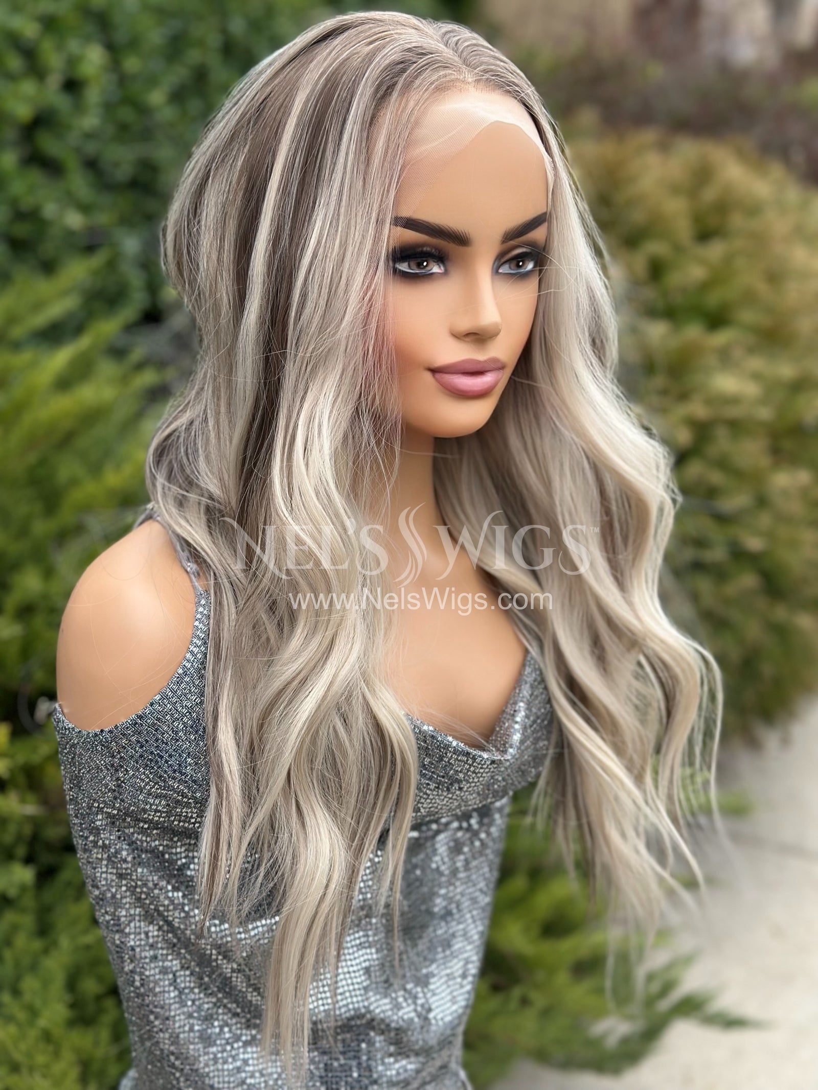 Nora 03 - Vanilla Blonde with Lowlights