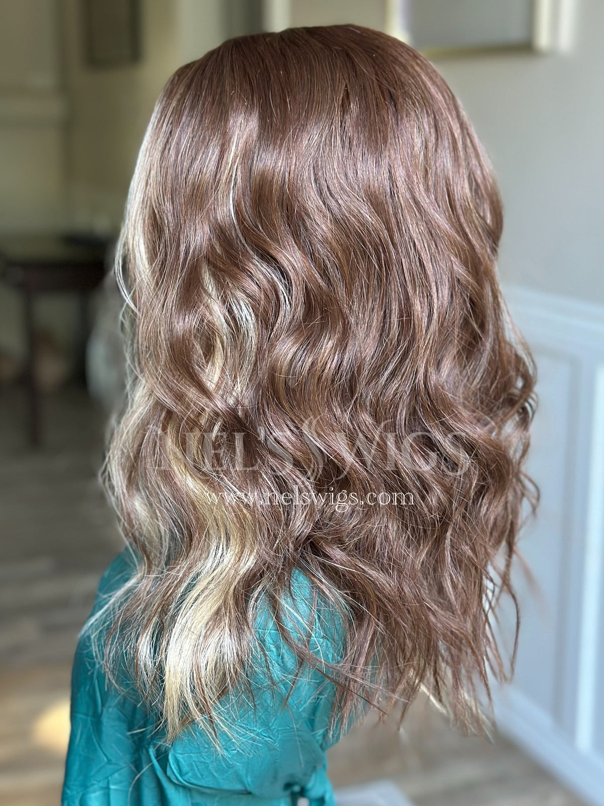 Ariana 03 - Light Chocolate Brunette with Money Pieces