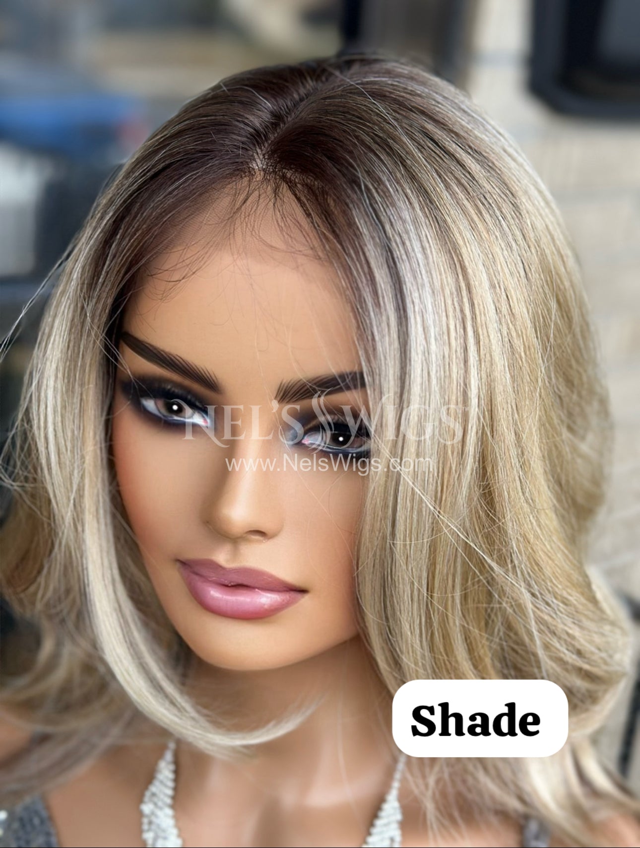 Mistey – Blonde and Brunette Mix - Middle Part