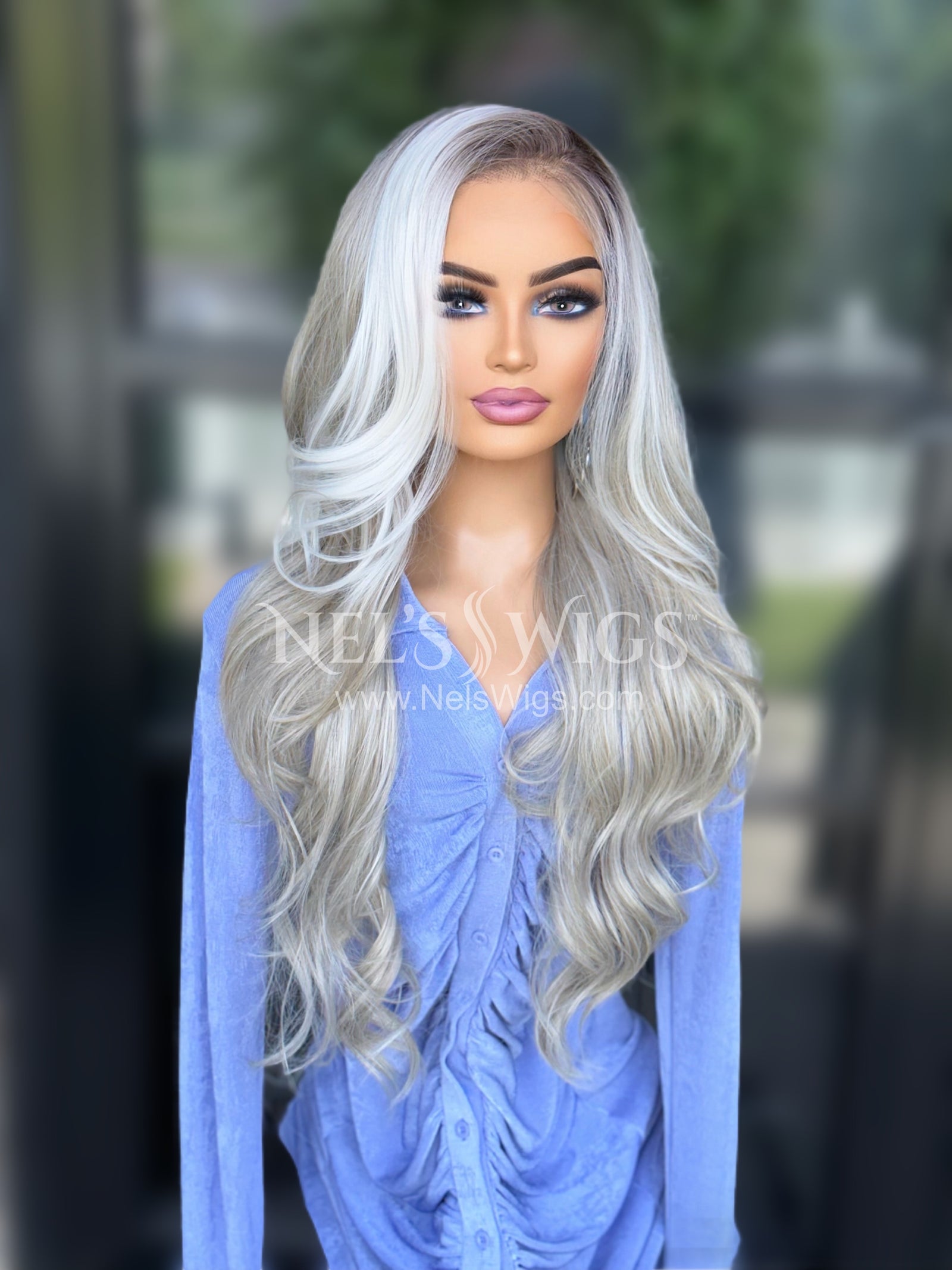 Stevi 11 - Ash Blonde with Money Pieces