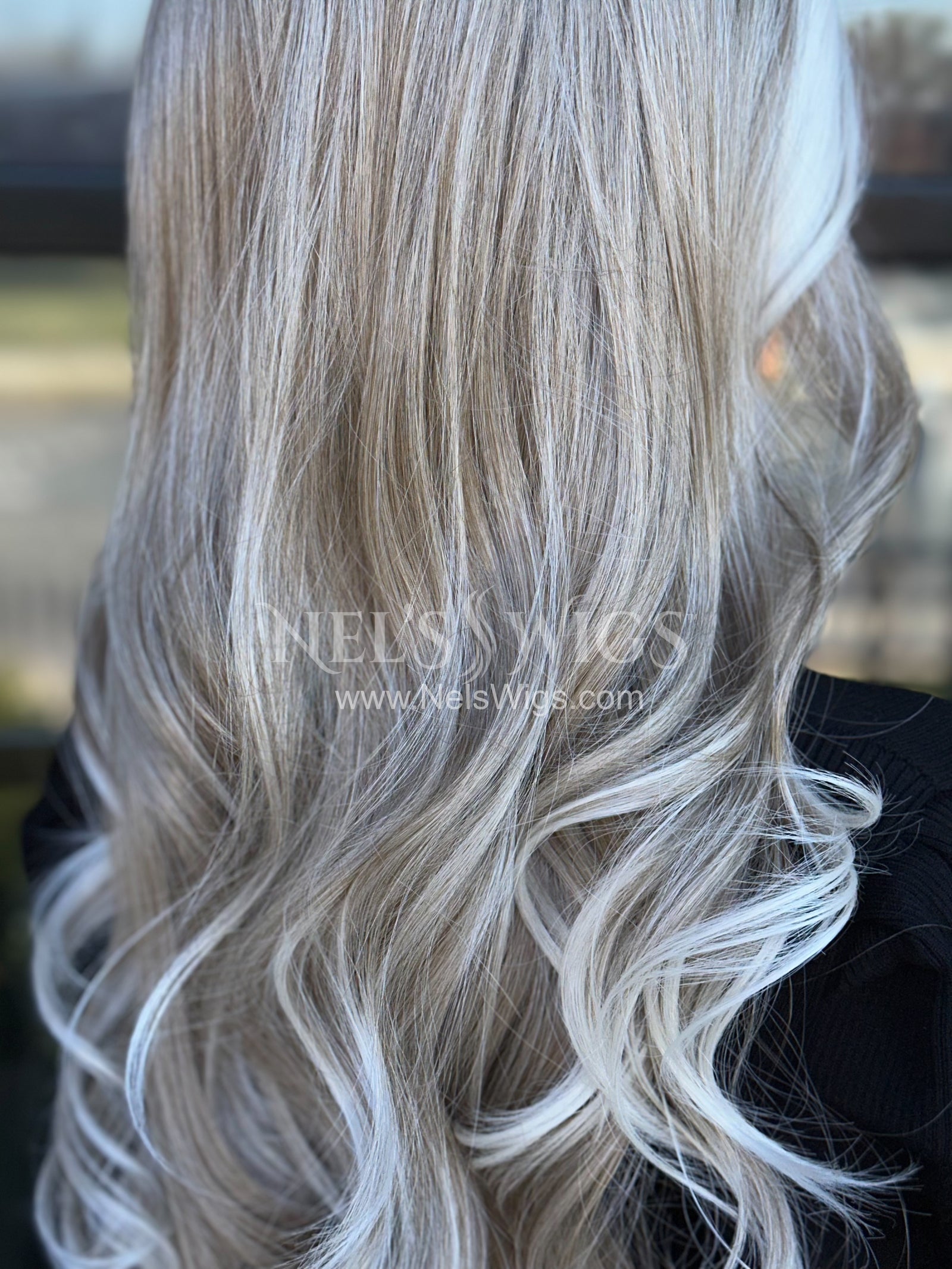 Stevi 05 - Creamy Ash with Money Pieces