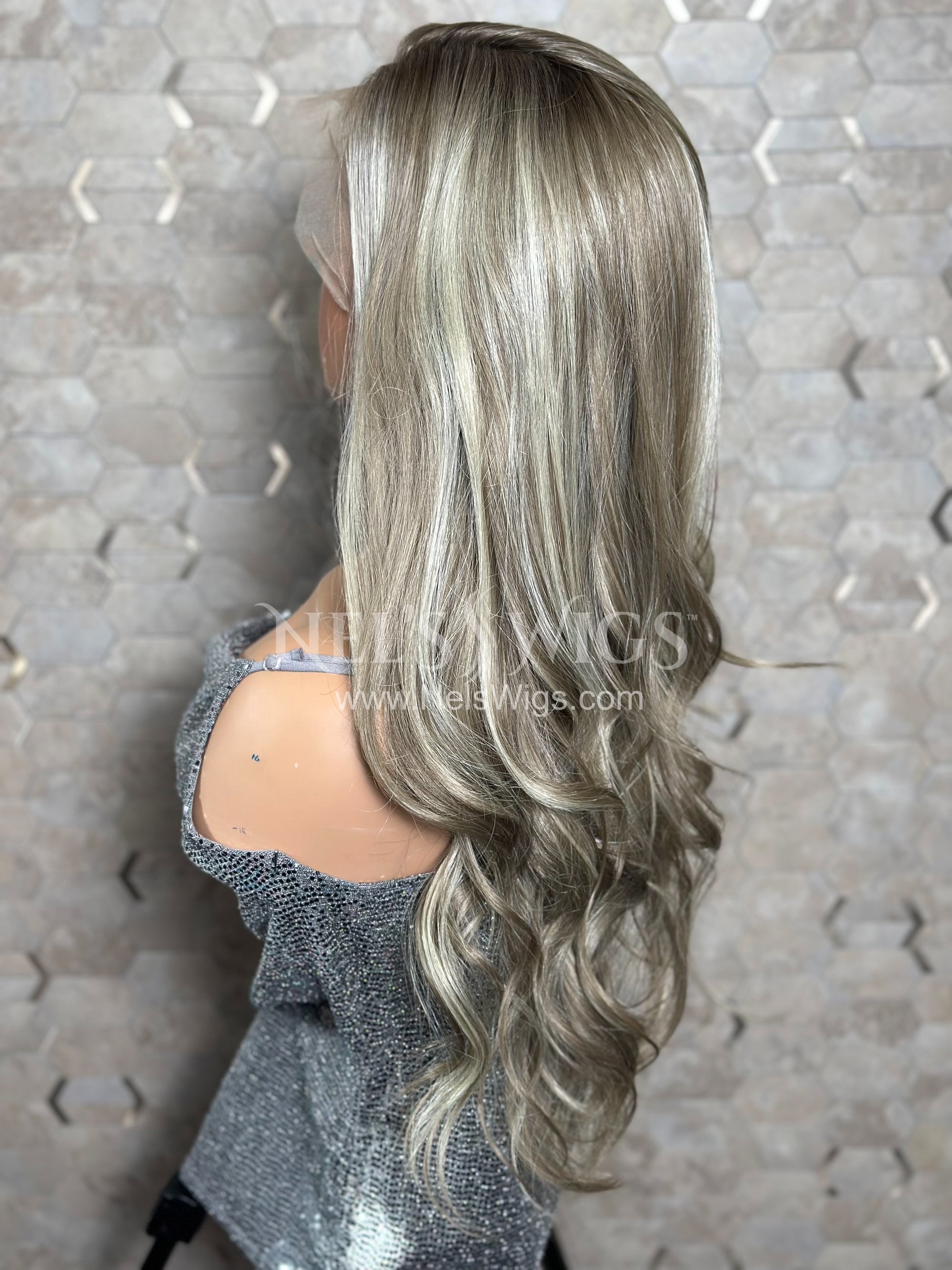 Emmie 04 - Light Ashy Brown and Blonde