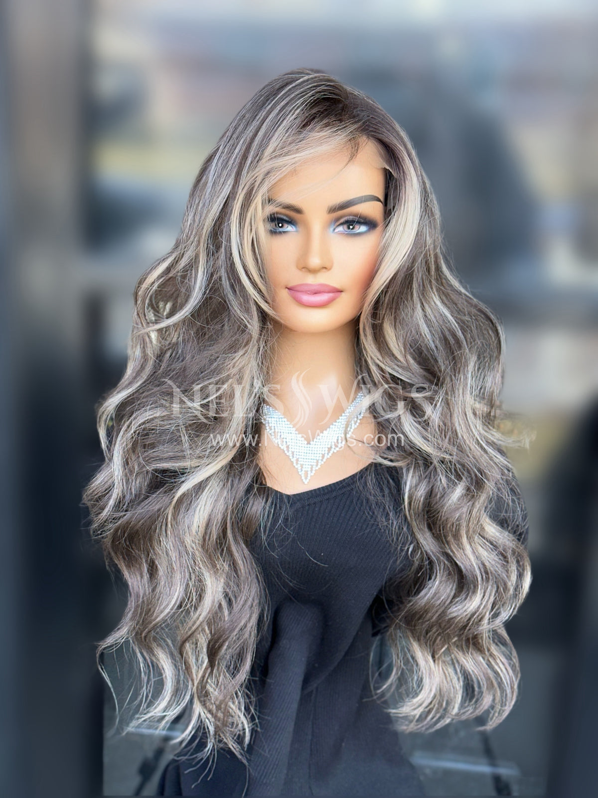 Nina - Highlighted Brunette  - Free Part