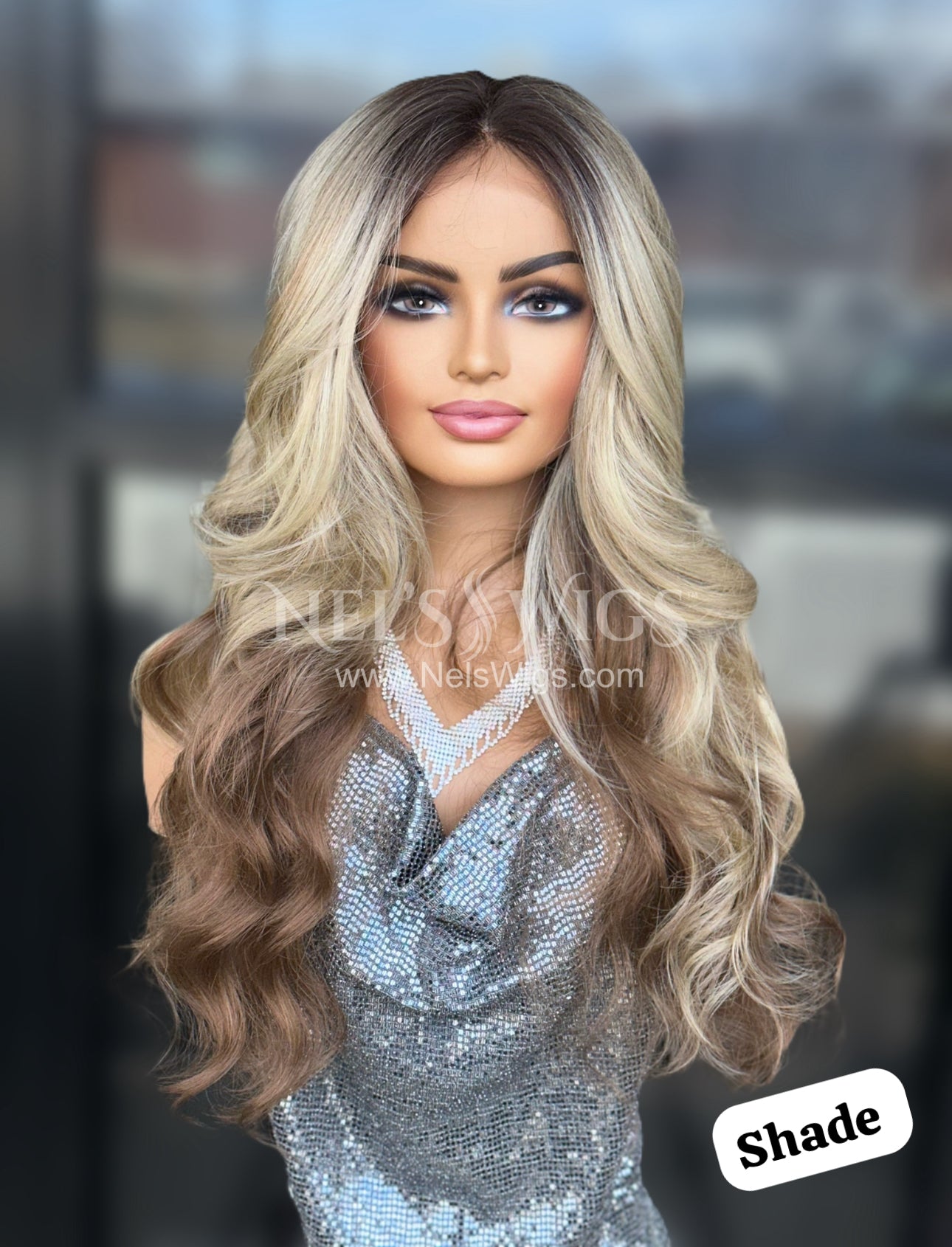 Mistey – Blonde and Brunette Mix - Middle Part