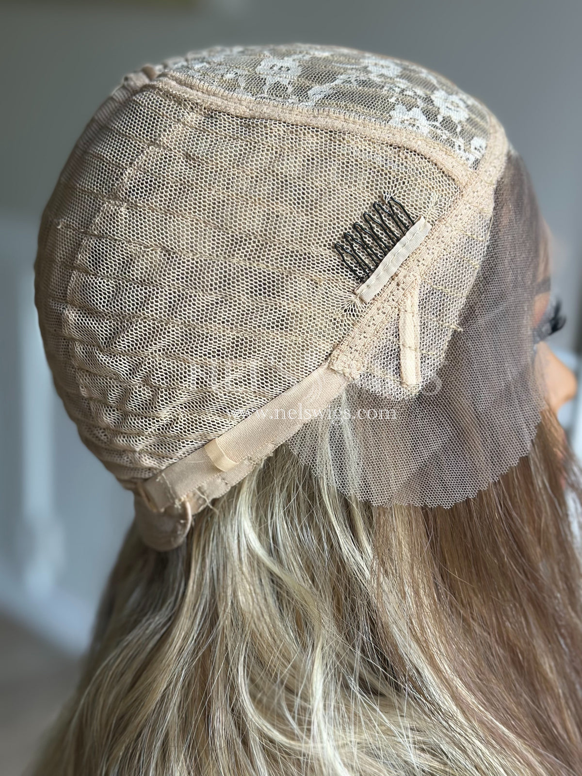 Bianca 10 - Light Brown with Warm and Strawberry Blonde - Highlighted