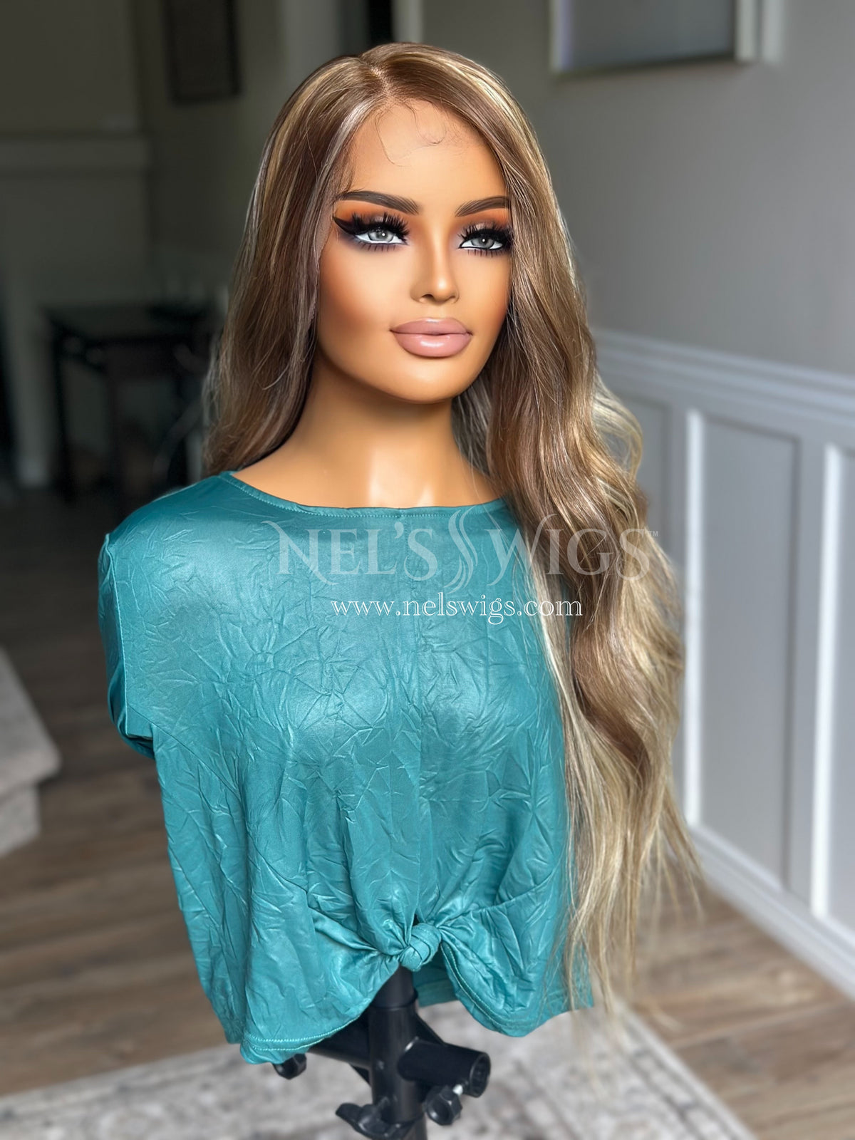 Bianca 10 - Light Brown with Warm and Strawberry Blonde - Highlighted