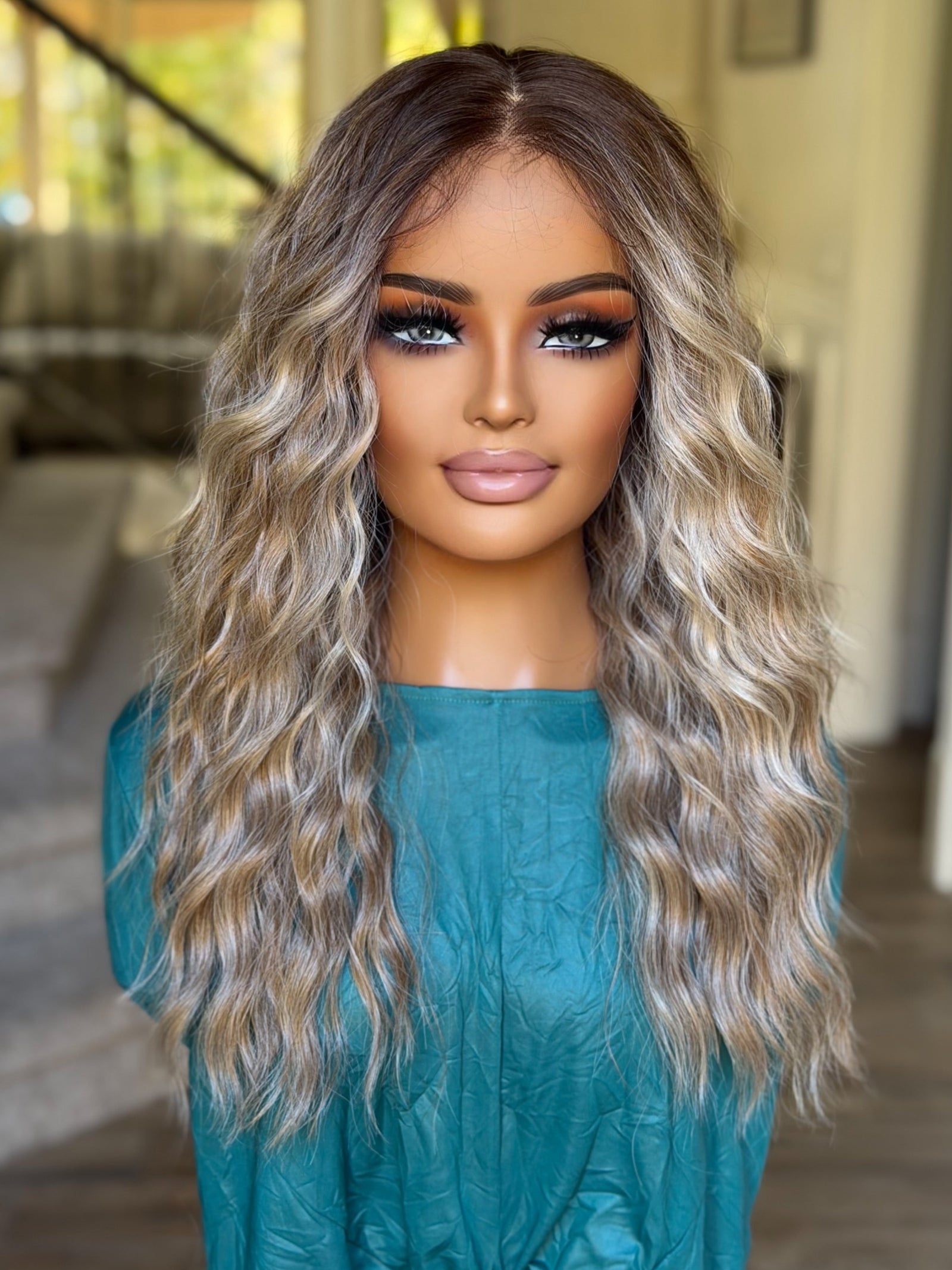 Ocean 01 - 23" - Medium Blonde with Money Pieces