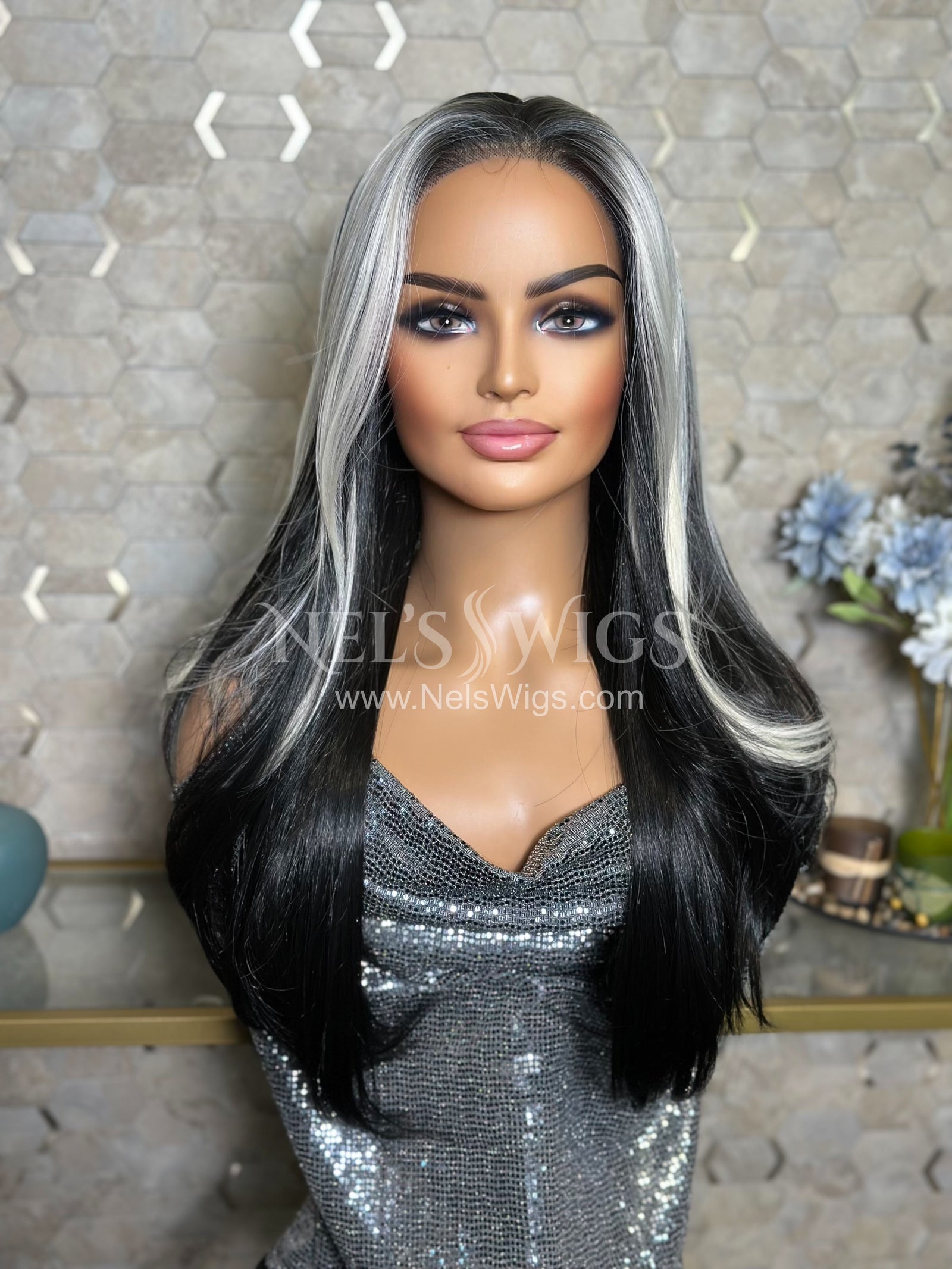 Tracy 04 - Black/Off White - FINAL SALE (discontinued)