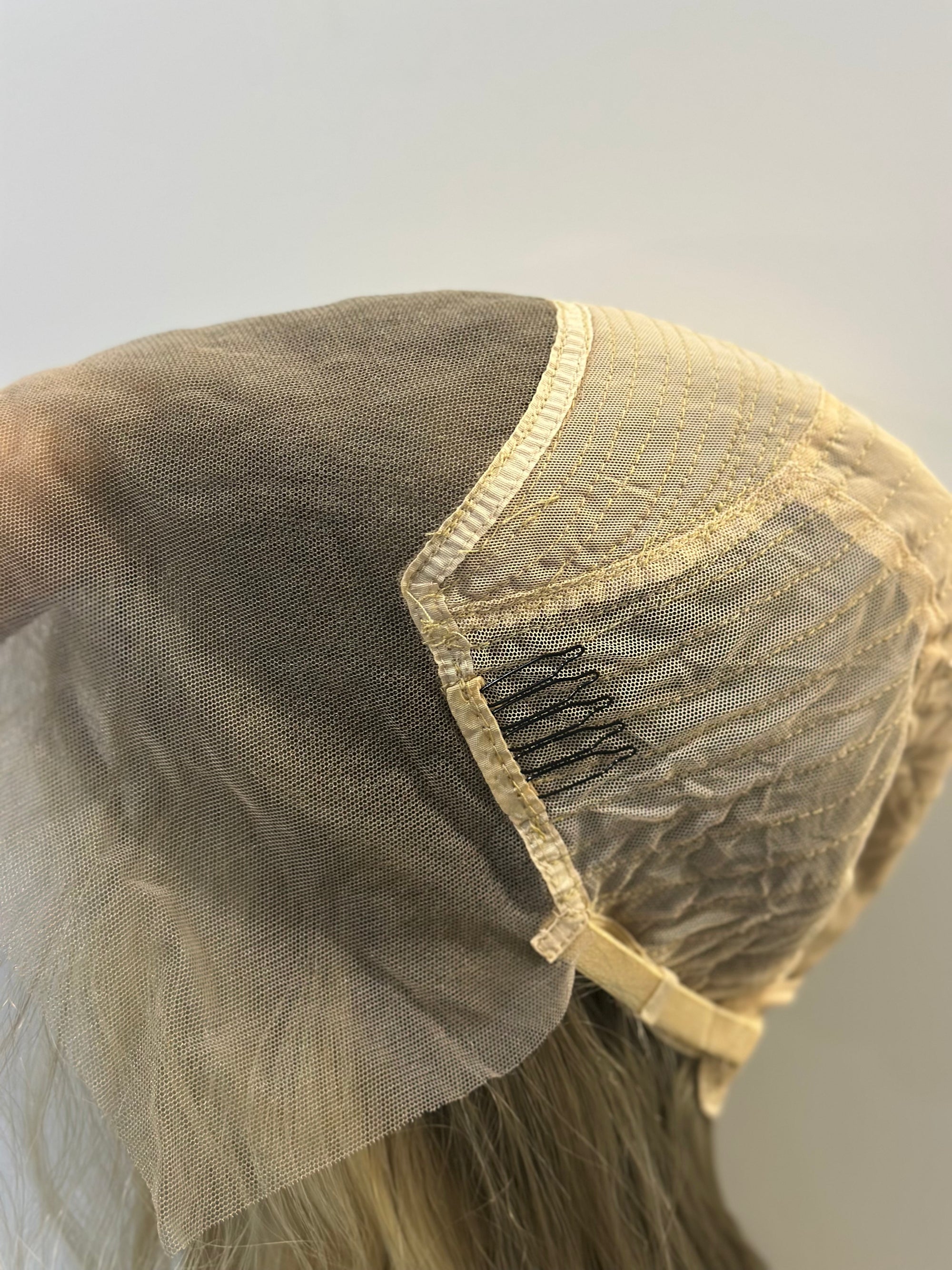 Jean 10 - Soft Bleach Blonde