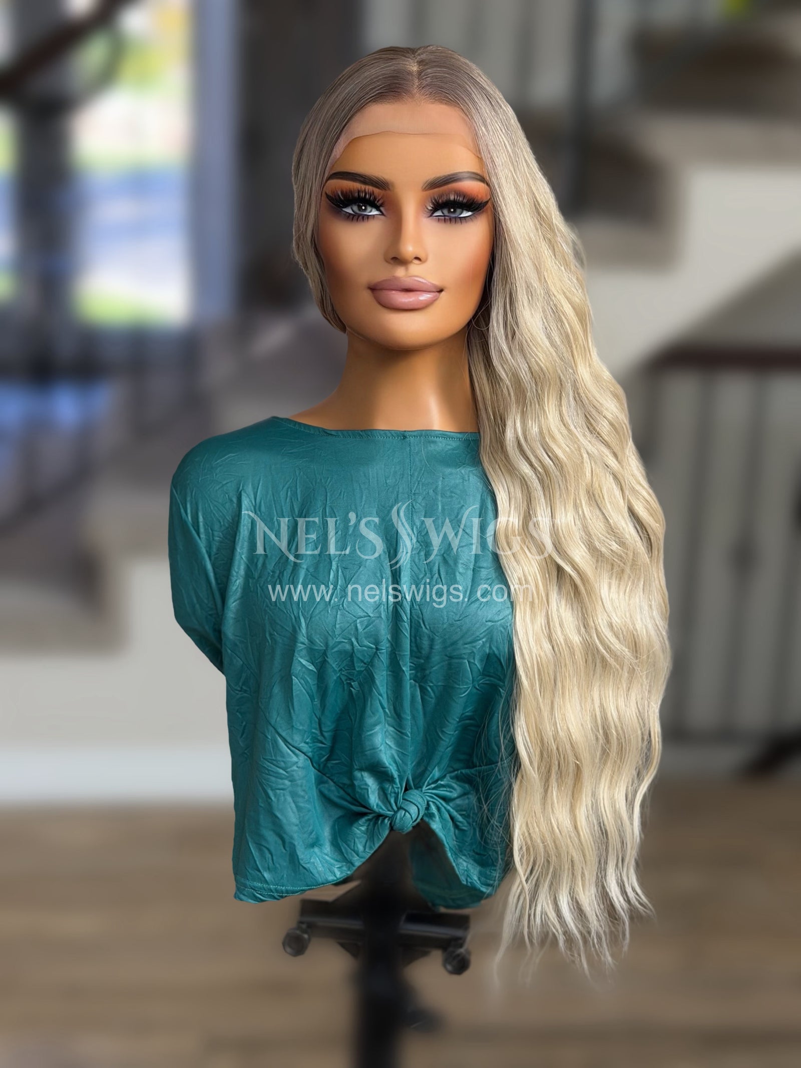 Shauna Free Part - Widow Peak Friendly