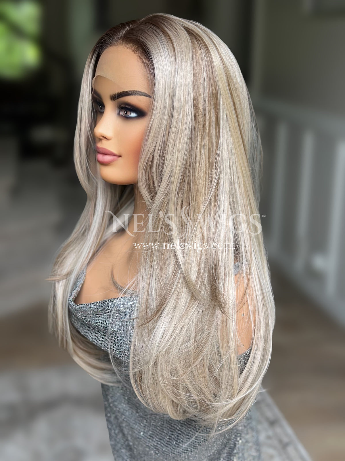 Tracy 13 -  Neutral Blonde with Light Brown Lowlights