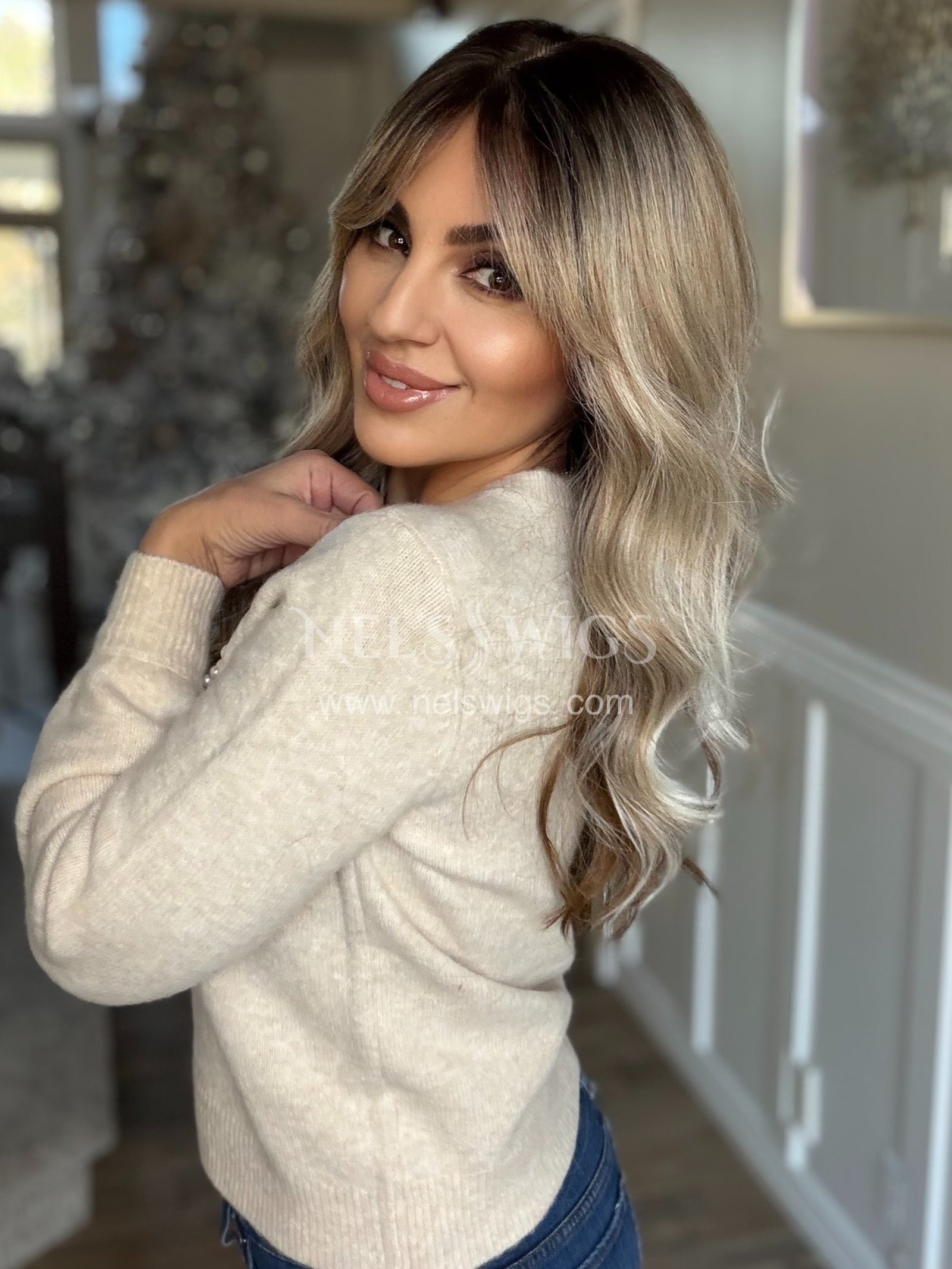 Vasie 01 - Sandy Blonde and Reddish Brown