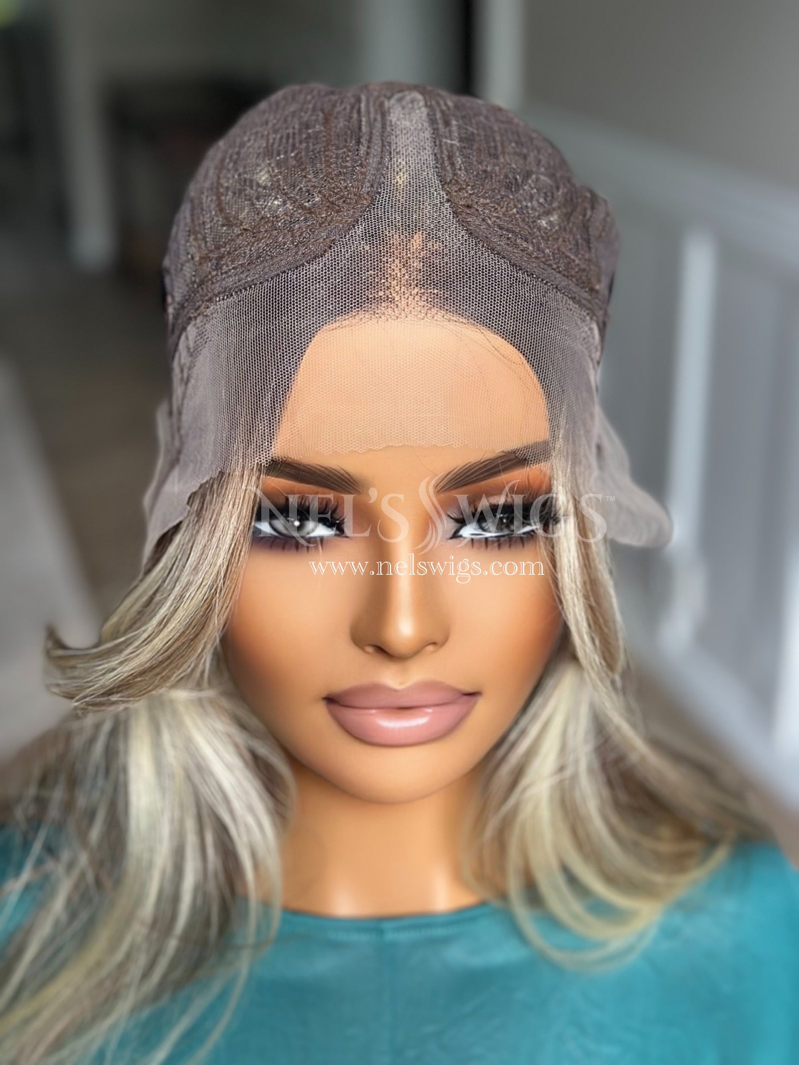 Madison - Warm Blonde and Light Brown Mix (Highlighted)