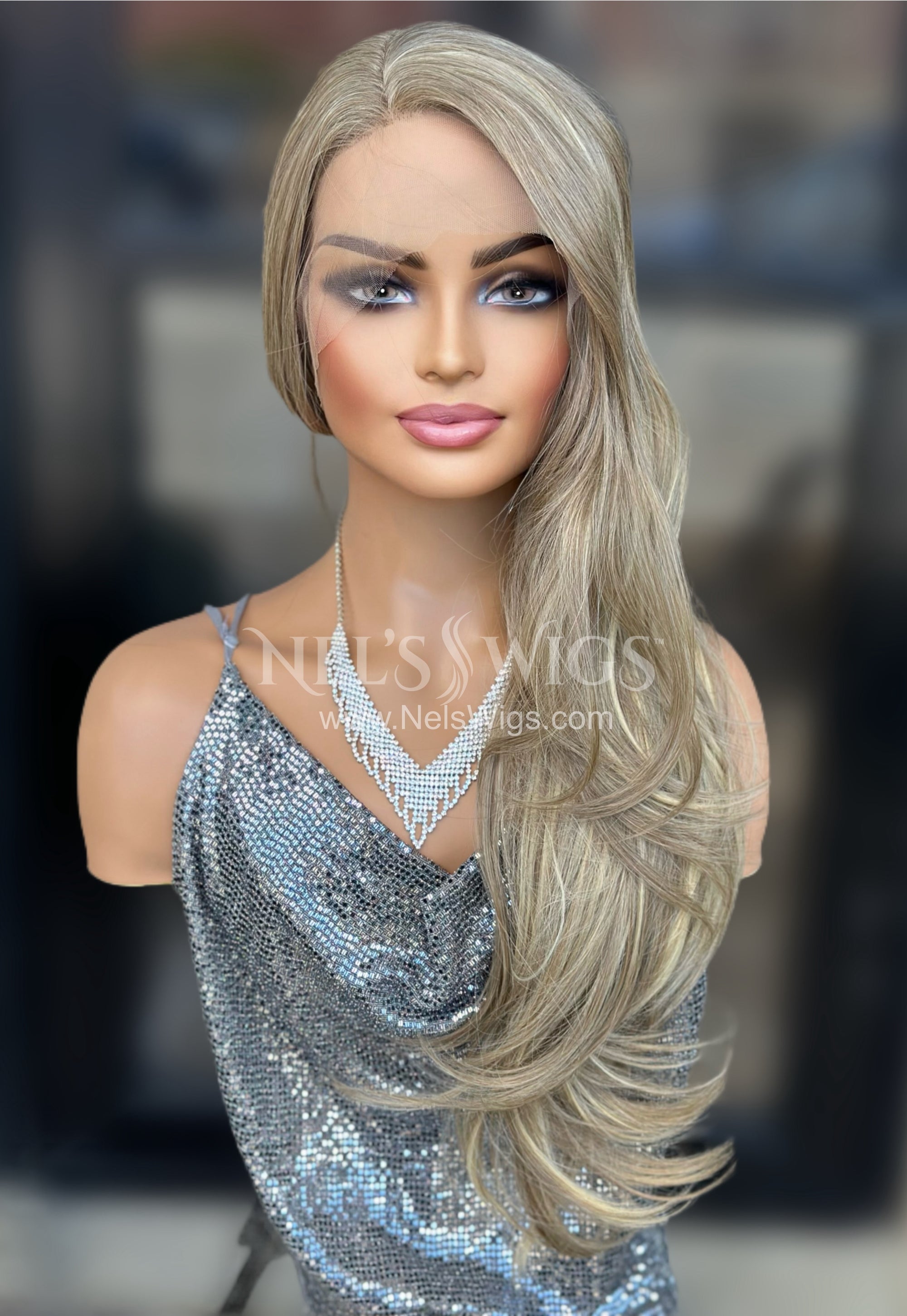 Dee - Blonde with Highlights