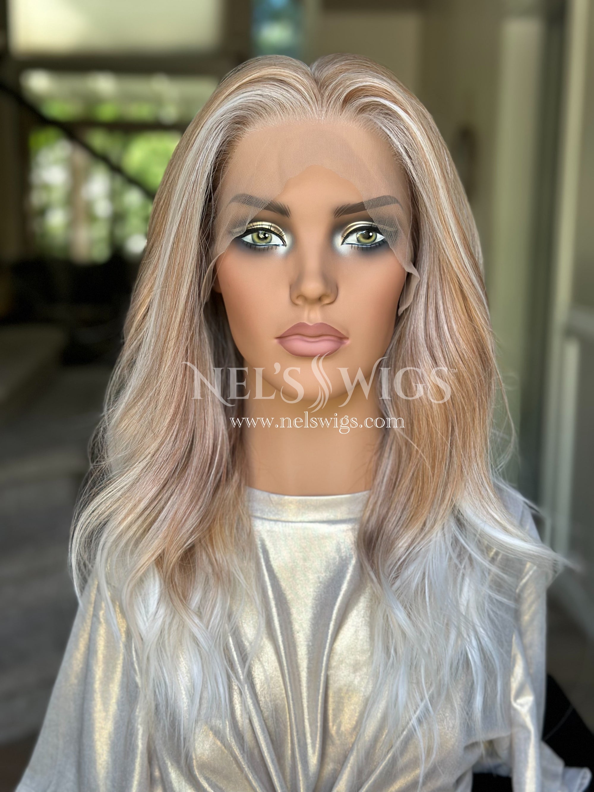 Kendra 01 - Large