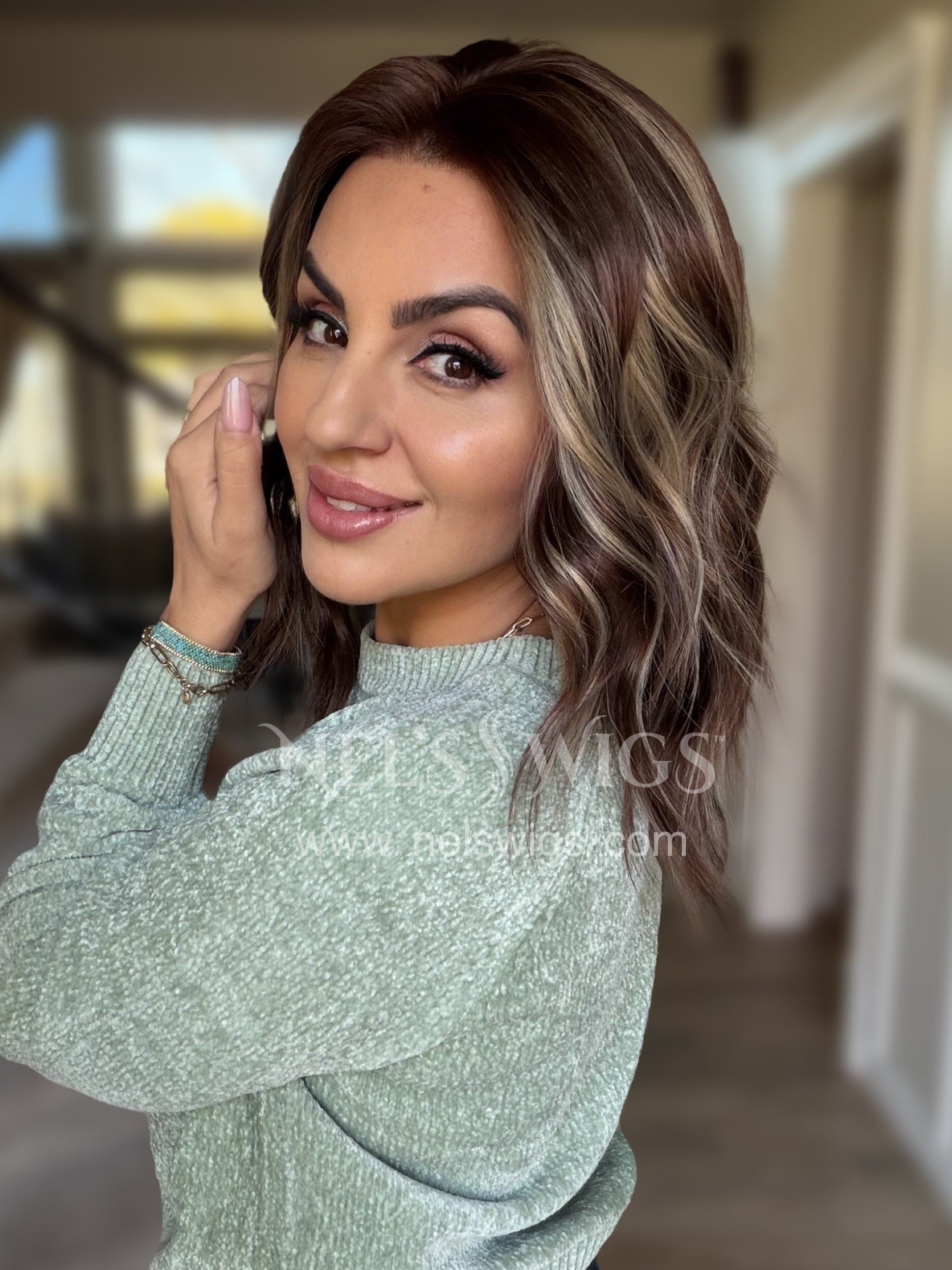 Cindy 02 - Small - Chocolate Caramel